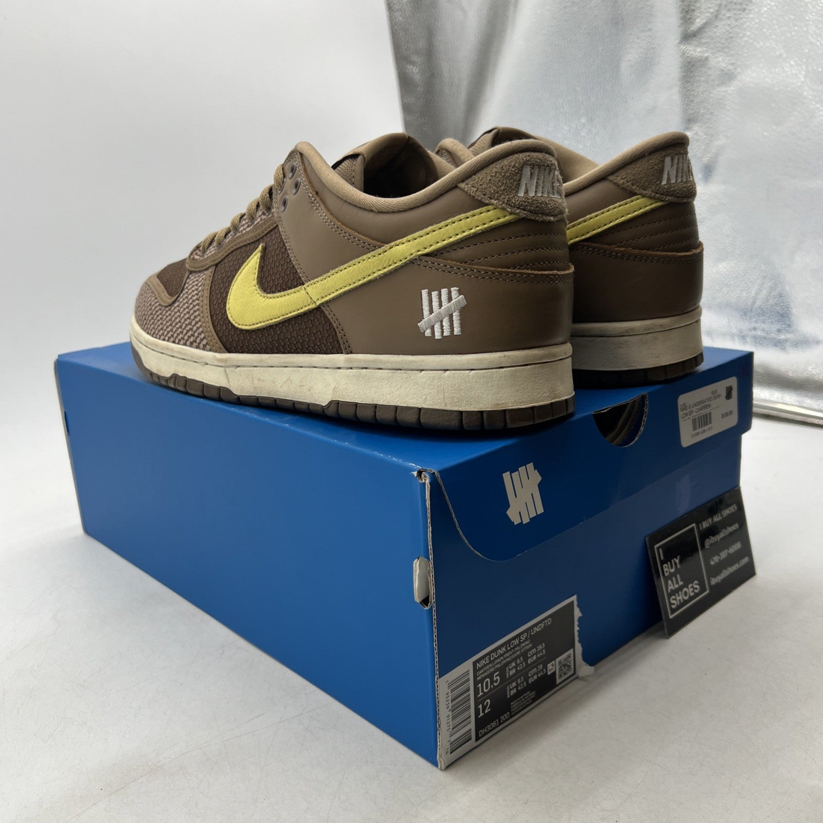 Size 10.5 - Nike Undefeated x Dunk SP Low Canteen (DH3061-200)