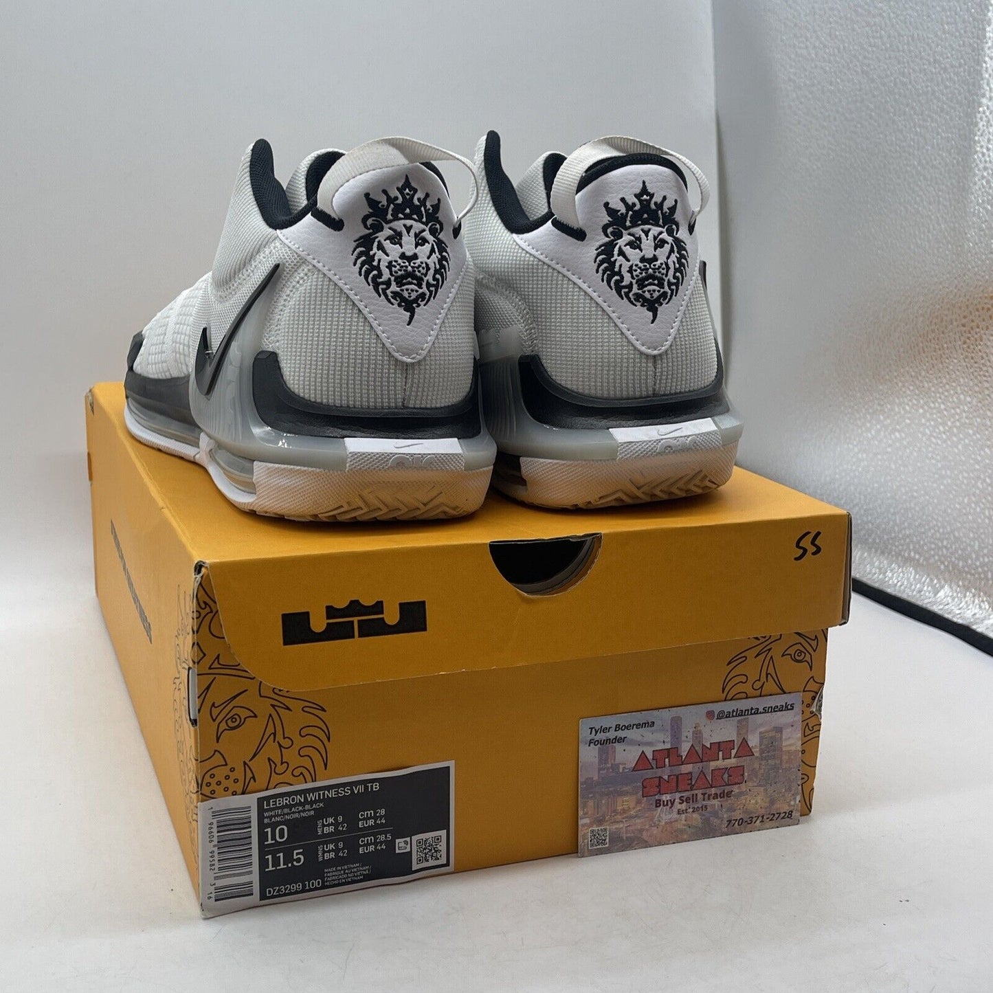 Size 10 - Nike LeBron Witness 7 TB White Black Suede Leather (DZ3299-100)