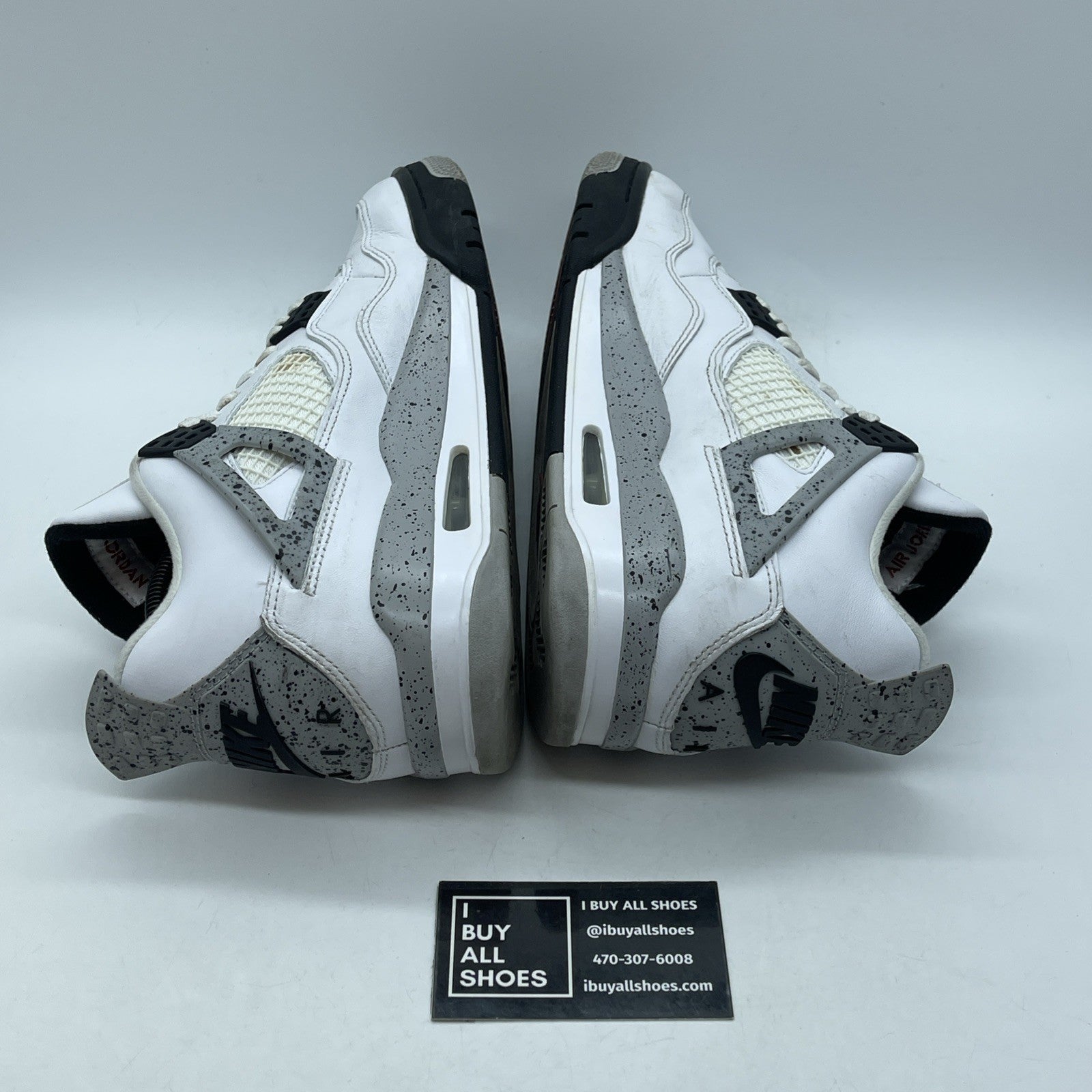 Size 9 - Jordan 4 Retro OG Mid White Cement White Leather (840606-192)