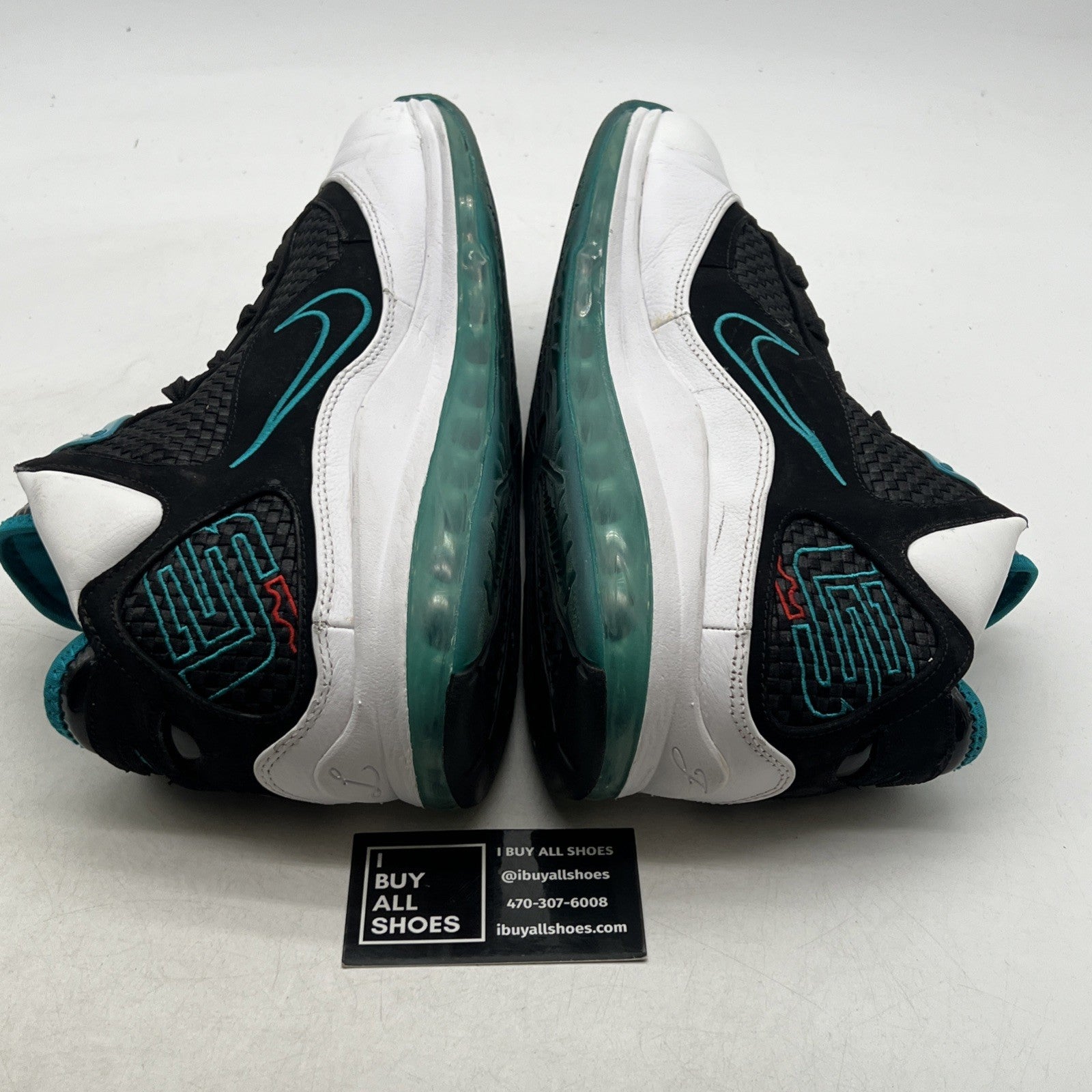 Size 14 - Nike Air Max LeBron 7 Retro QS 2019 Red Carpet (CU5133-100)
