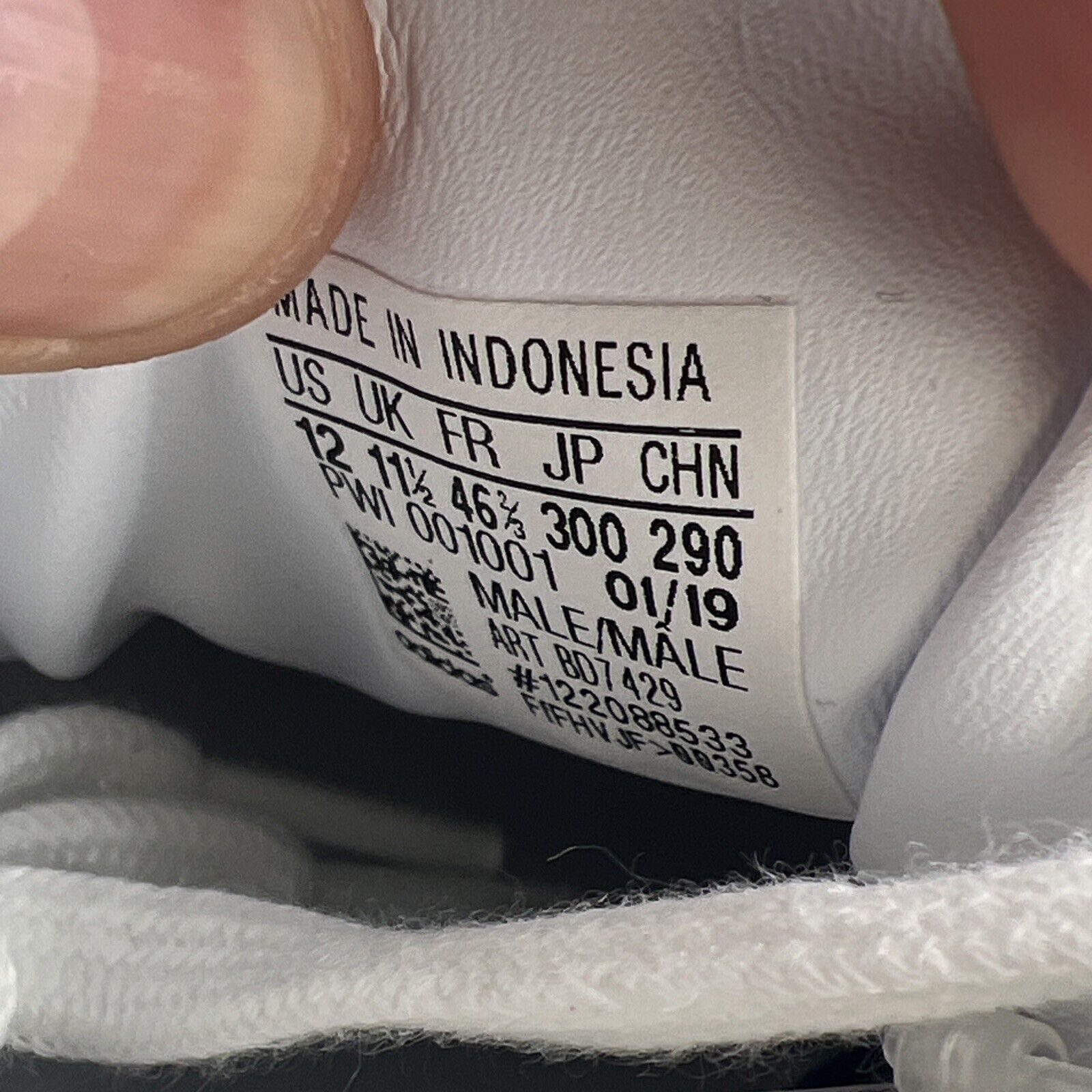 Size 12 - Adidas Superstar Paisley - White Purple Glow (BD7429)