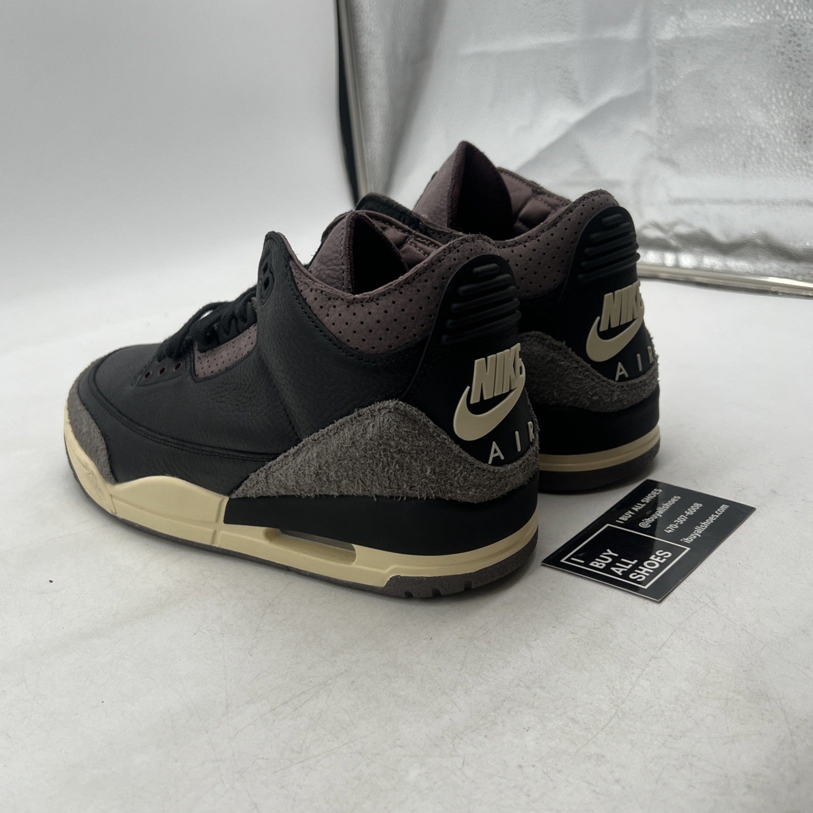 Size 10.5 - A Ma Maniére x Air Jordan 3 Retro While You Were Sleeping W