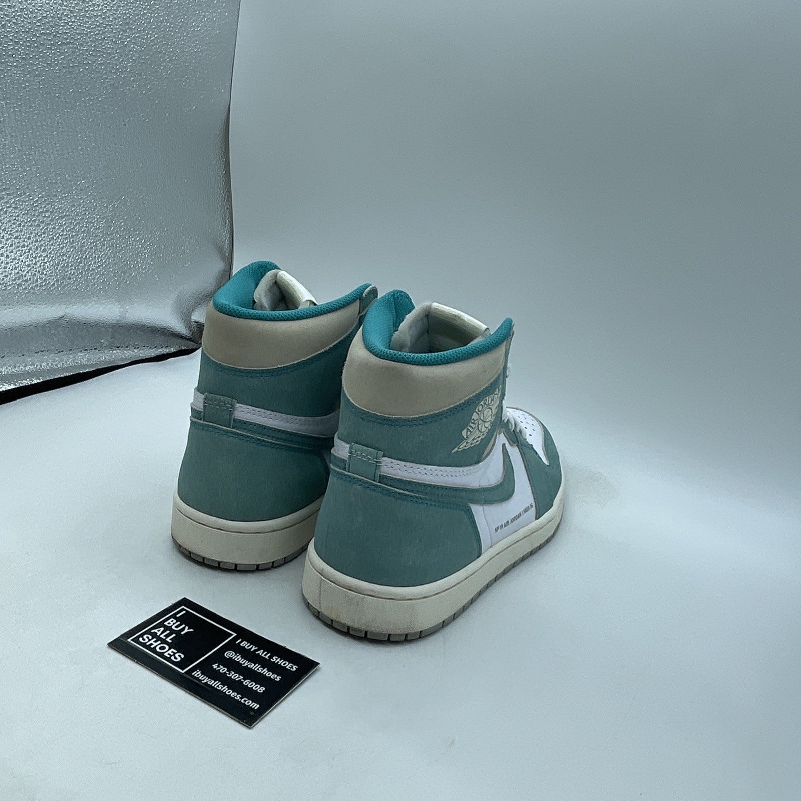 Size 9 - Air Jordan 1 Retro OG High Turbo Green (555088-311)