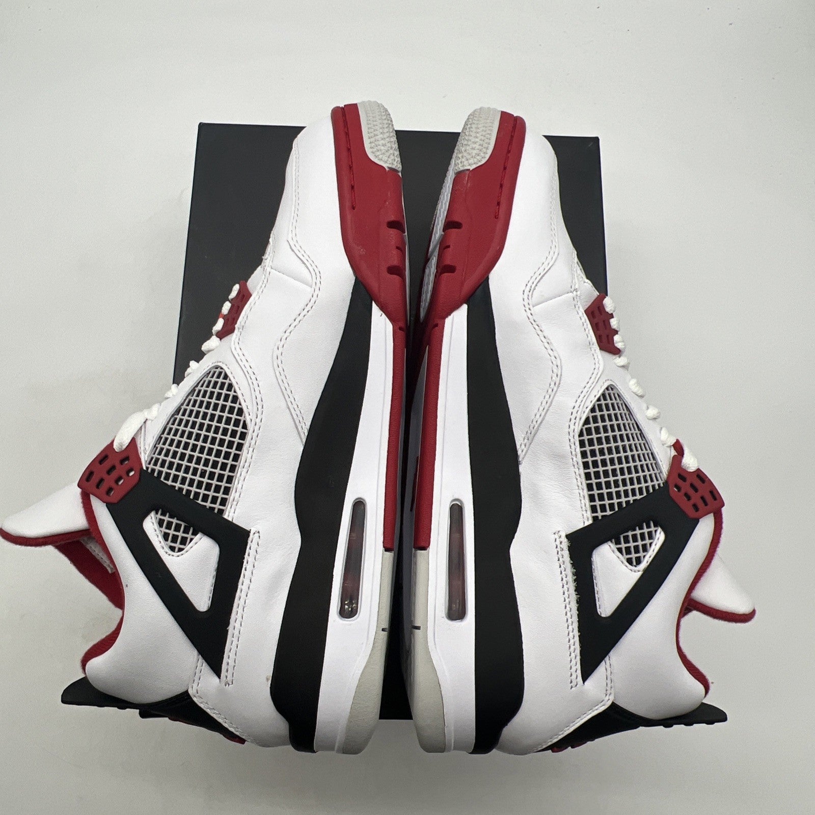 Size 10 - Air Jordan 4 Retro Fire Red 2012 (308497-110)