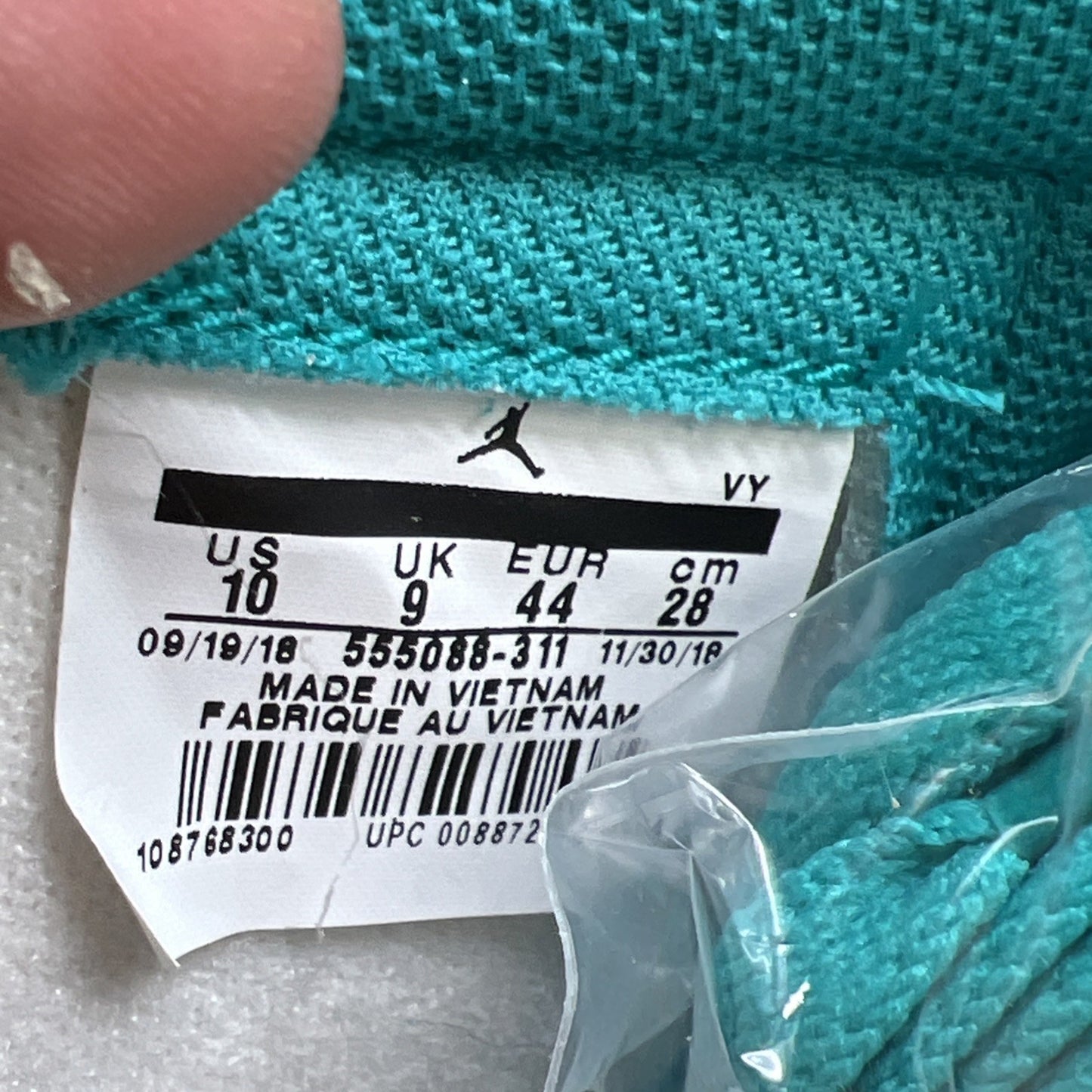 Size 10 - Air Jordan 1 Retro OG High Turbo Green (555088-311)