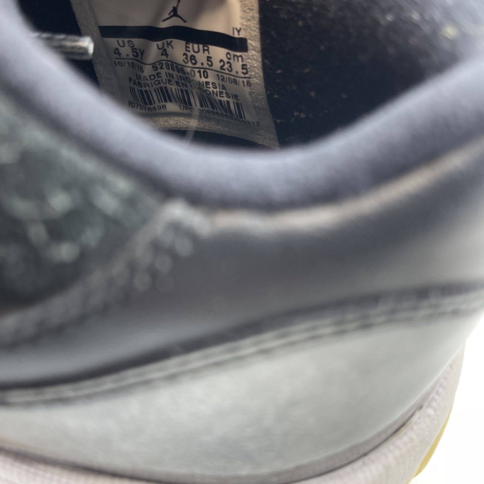 Size 4.5Y - Air Jordan 11 Retro Low Barons (528896-010)