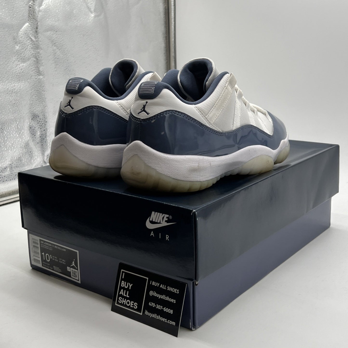 Size 10.5 - Air Jordan 11 Retro Low Diffused Blue (FV5104-104)