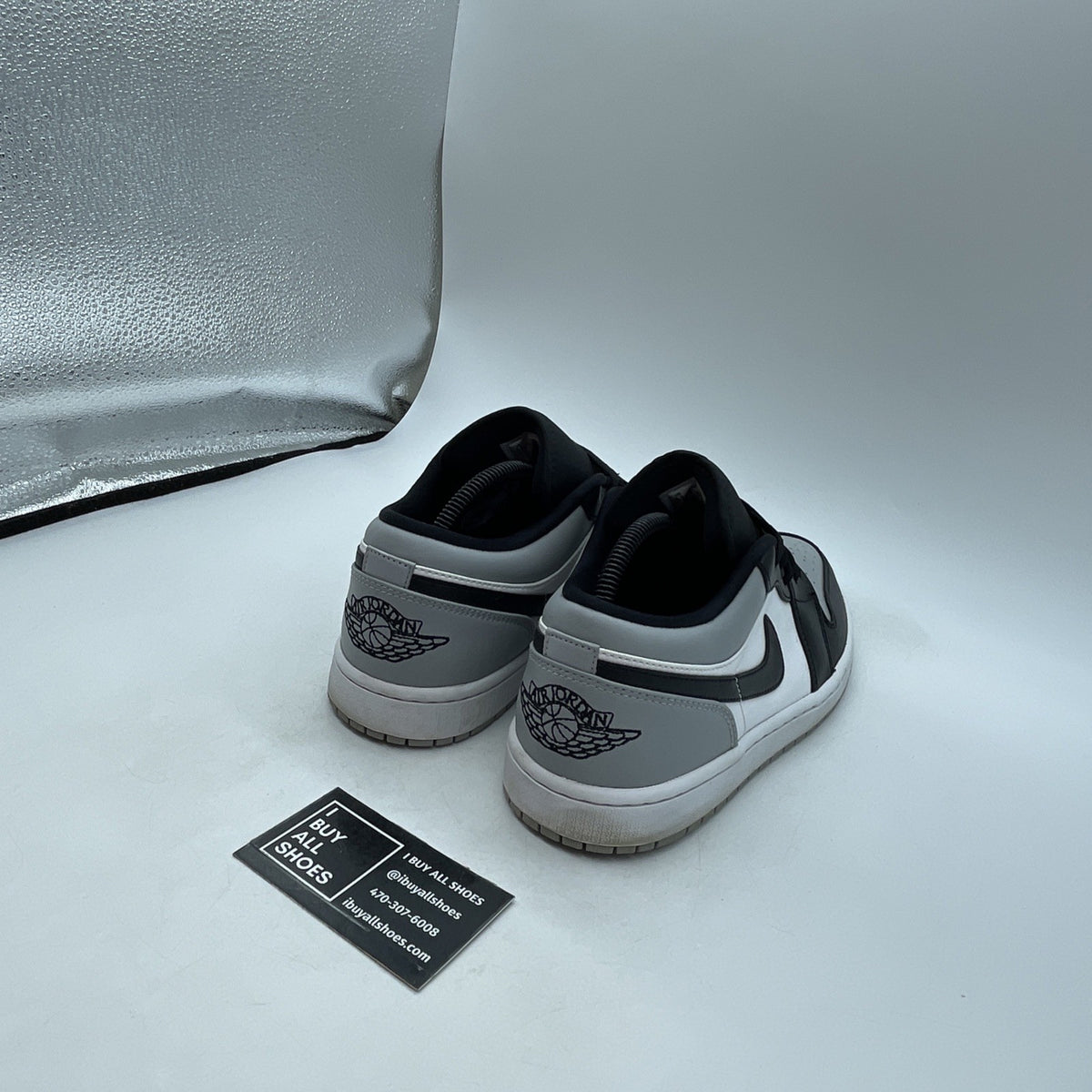 Size 8.5 - Air Jordan 1 Low Shadow Toe (553558-052)