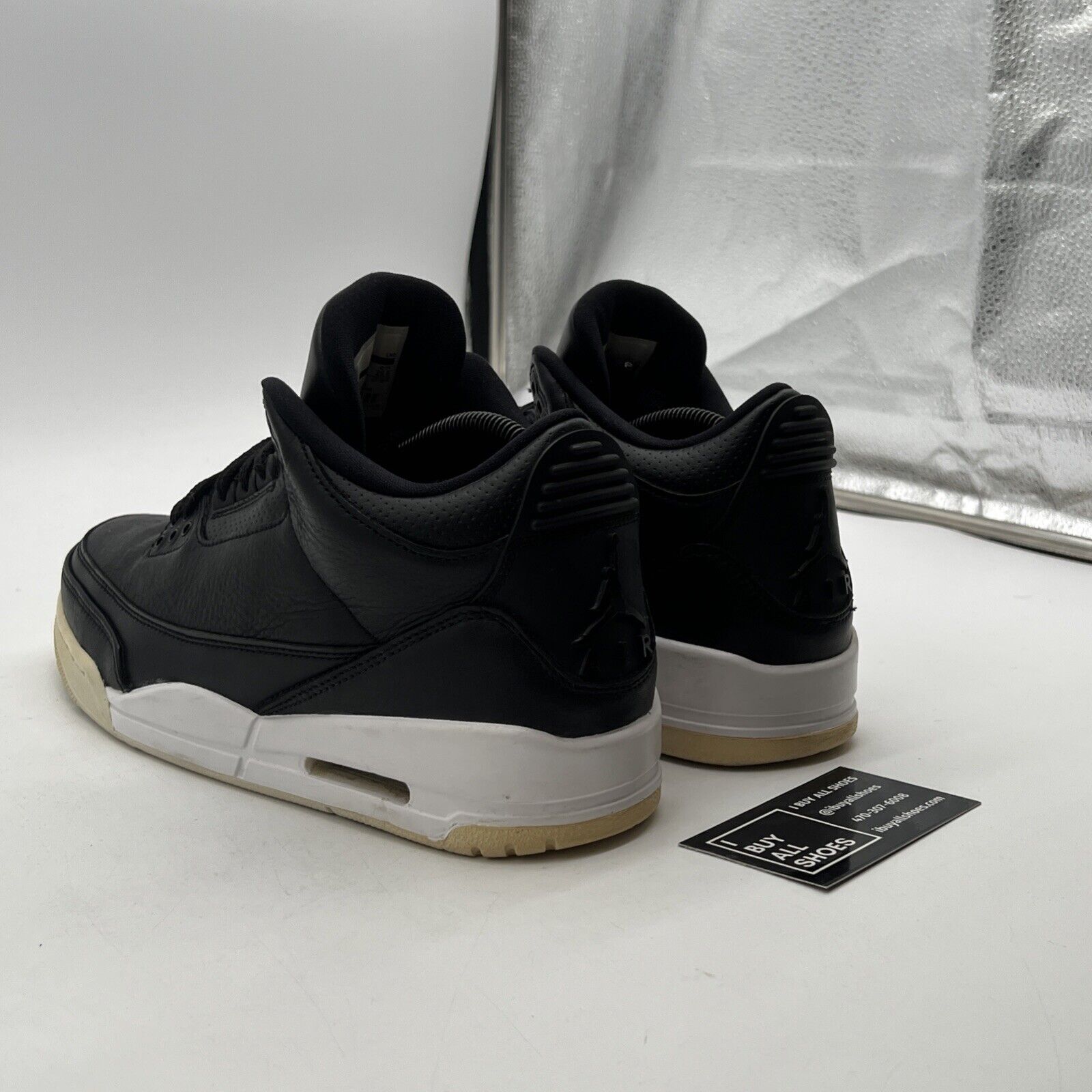 Size 8.5 - Air Jordan 3 Retro Cyber Monday (136064-020)