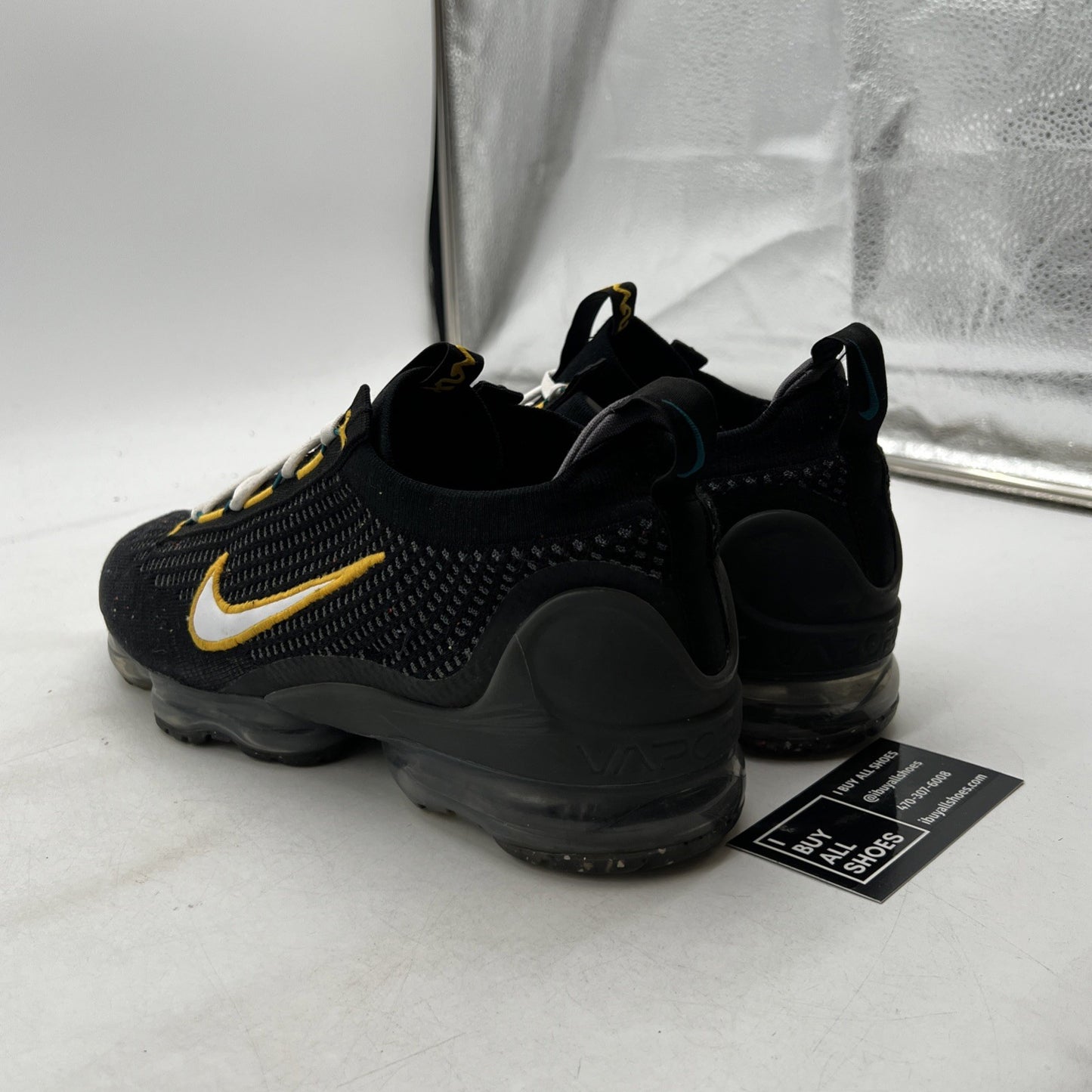 Size 11 - Nike Air VaporMax 2021 Flyknit Black University Gold (DH4086-001)