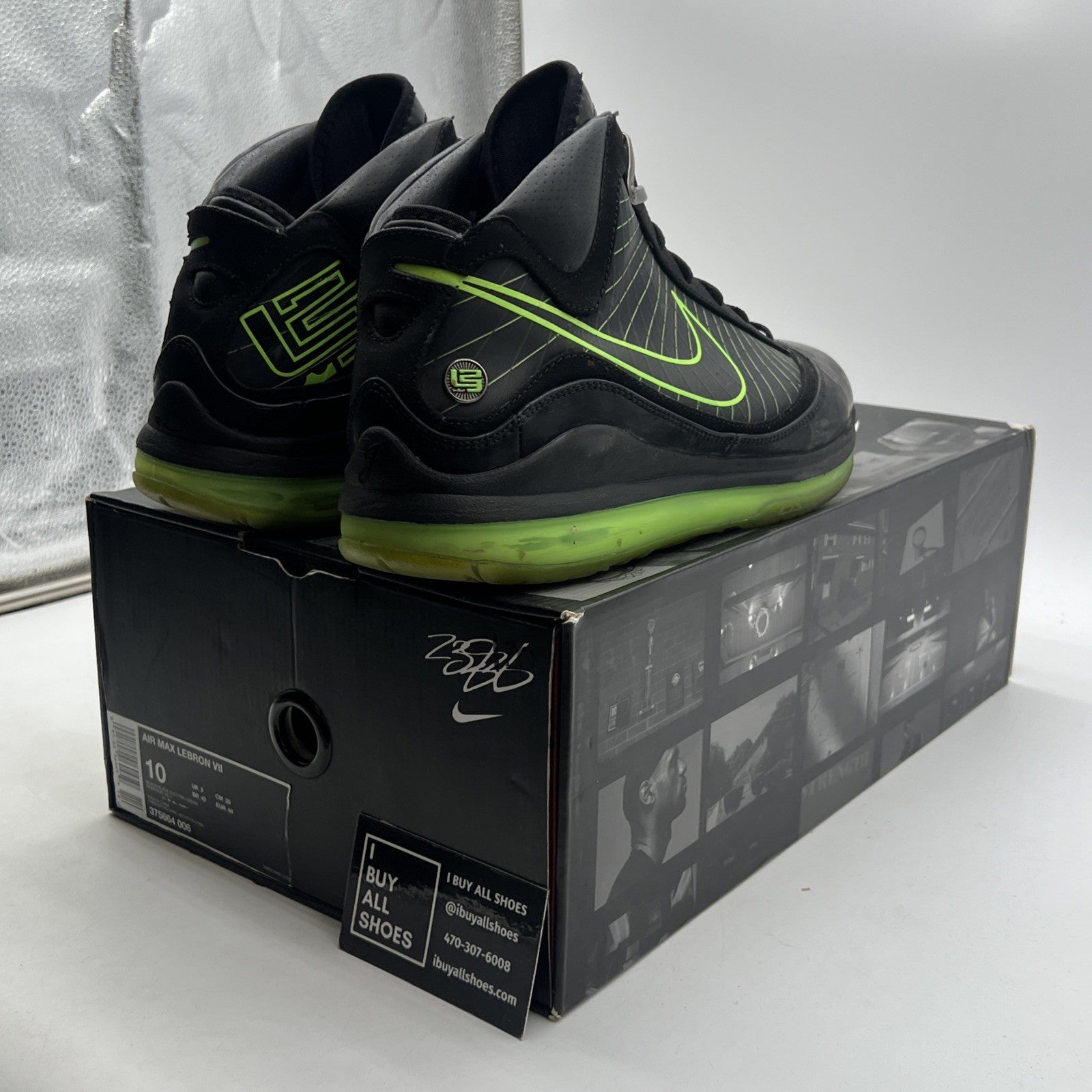 Size 10 - Nike Air Max LeBron 7 Dunkman (375664-006)