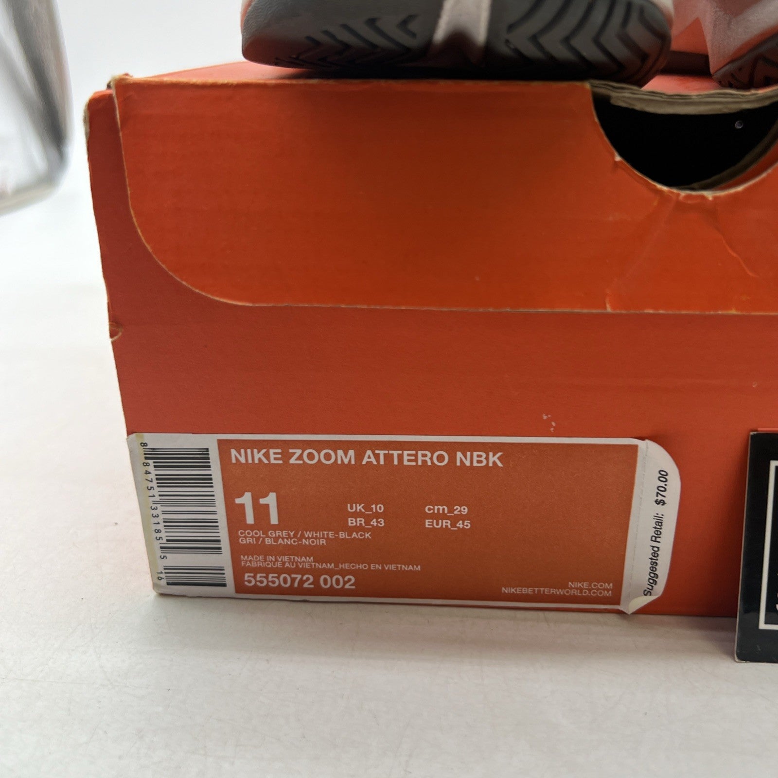 Size 11 - Nike Zoom Attero Sneakers Mens Gray & White (555072-002)