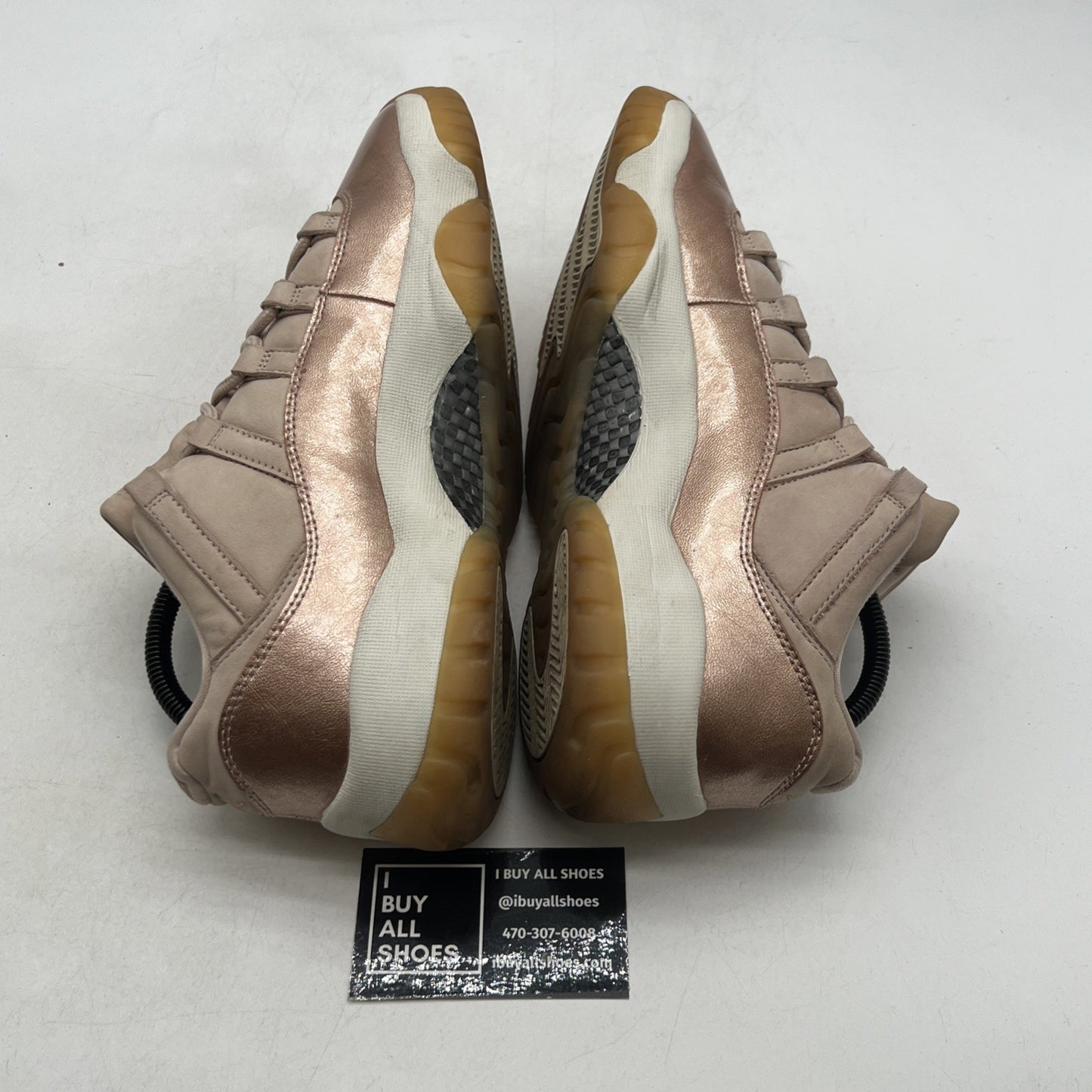 Size 10.5 - Air Jordan 11 Retro Low Rose Gold W (AH7860-105)