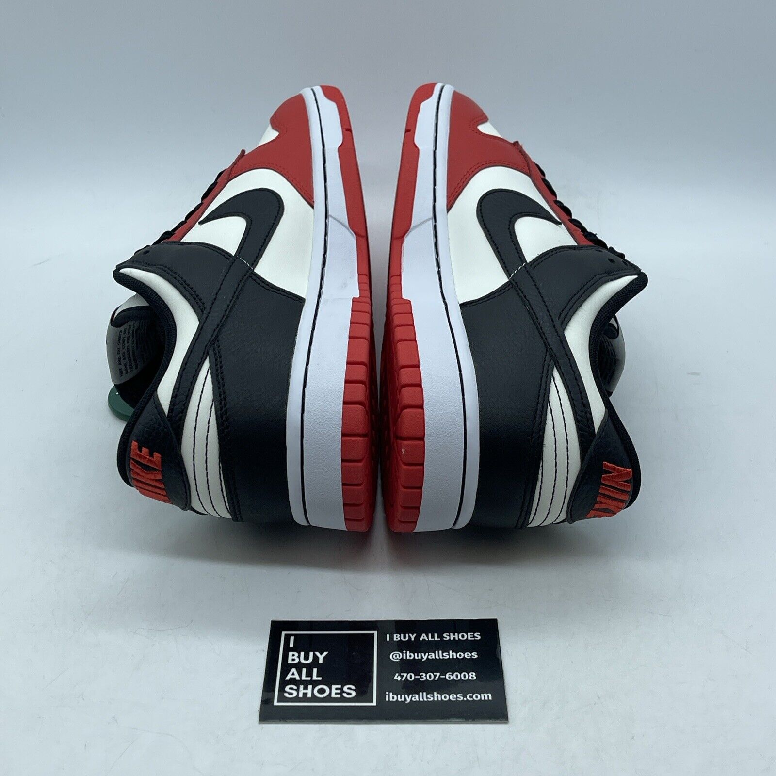 Size 11 - Nike Dunk Low EMB x NBA 75th Anniversary - Bulls Leather (DD3363-100)