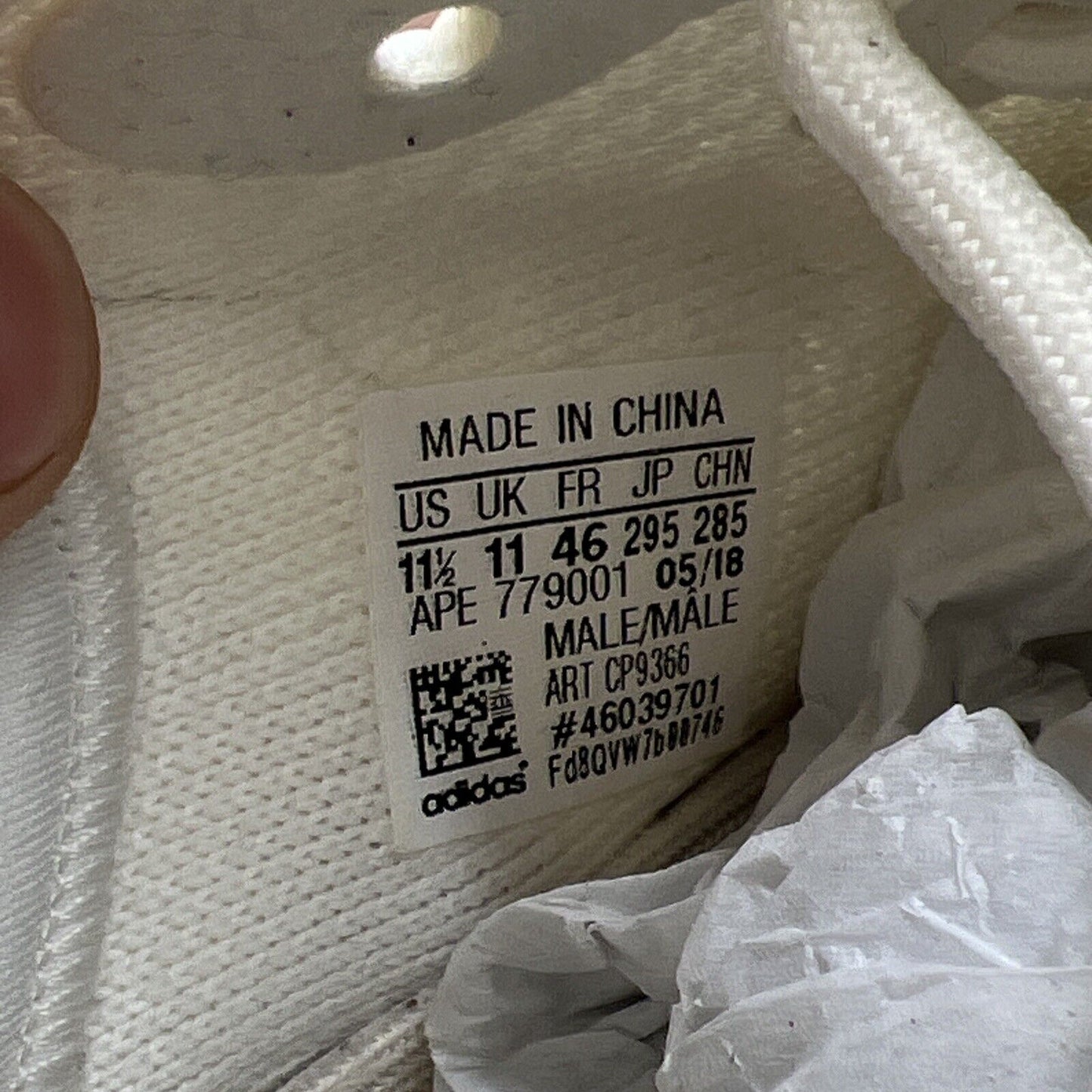 Size 11.5 - adidas Yeezy Boost 350 V2 Low Cream White / Triple White (CP9366)