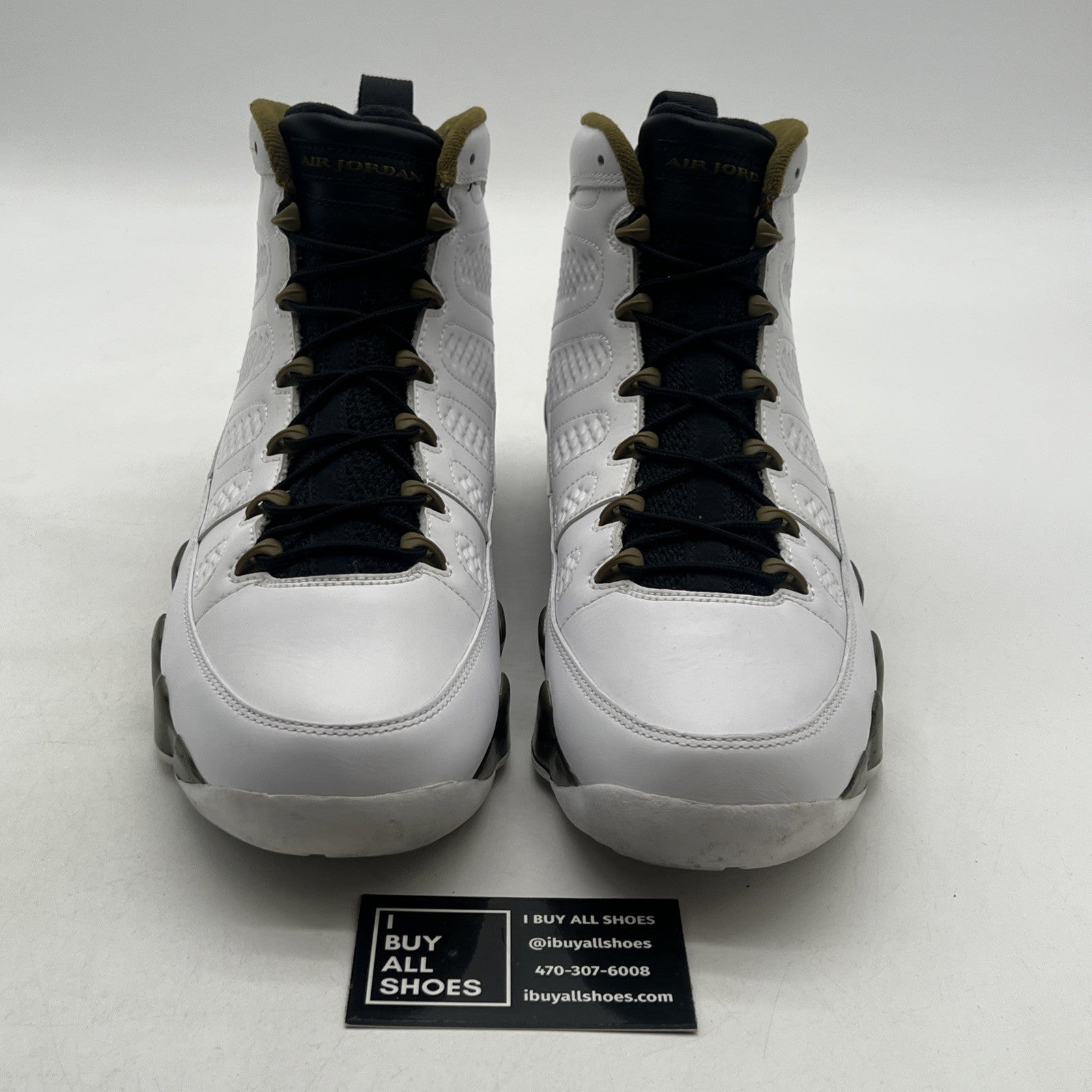 Size 12 - Air Jordan 9 Retro Statue (302370-109)