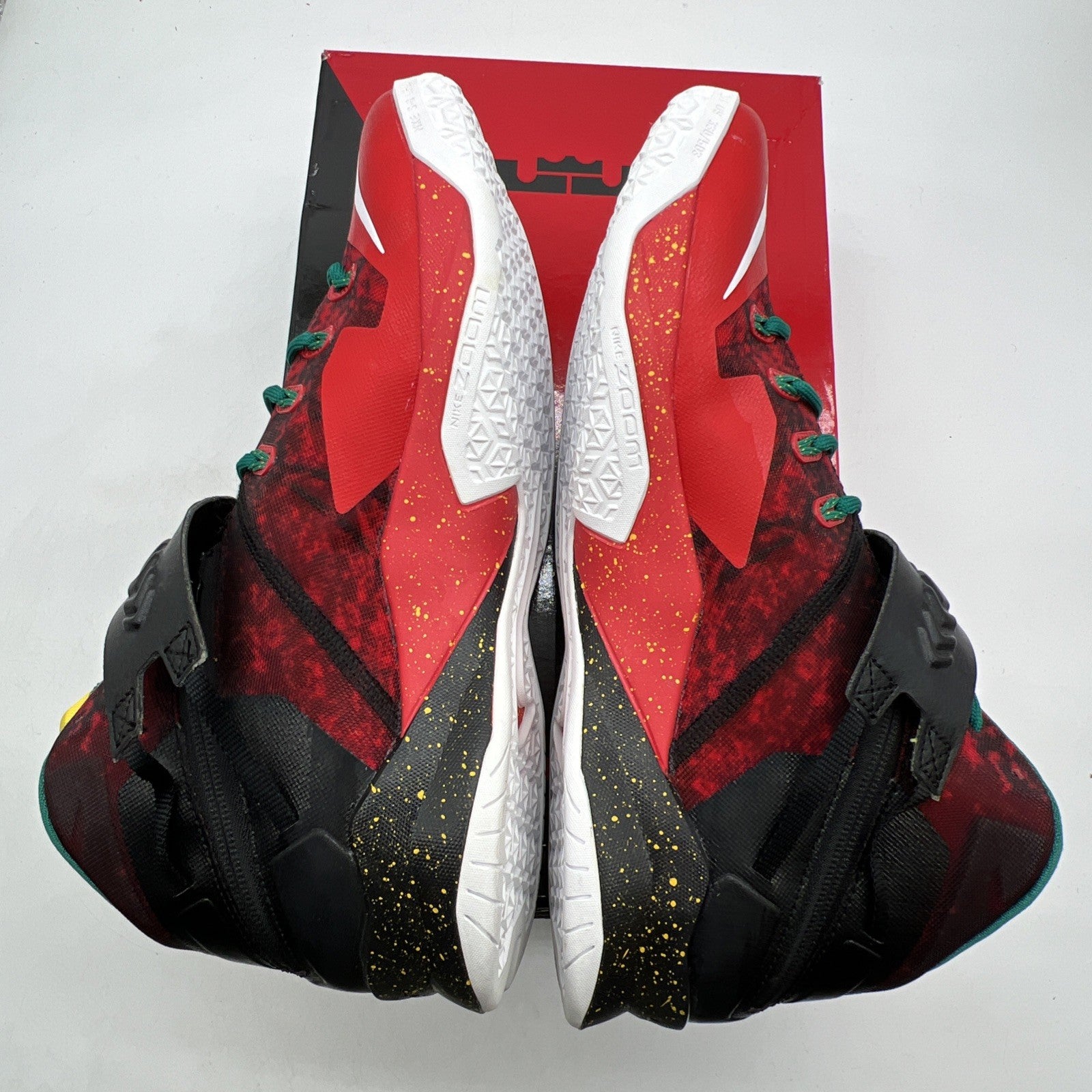 Size 13 - Nike Zoom Soldier 8 Prm Christmas (688579-016)