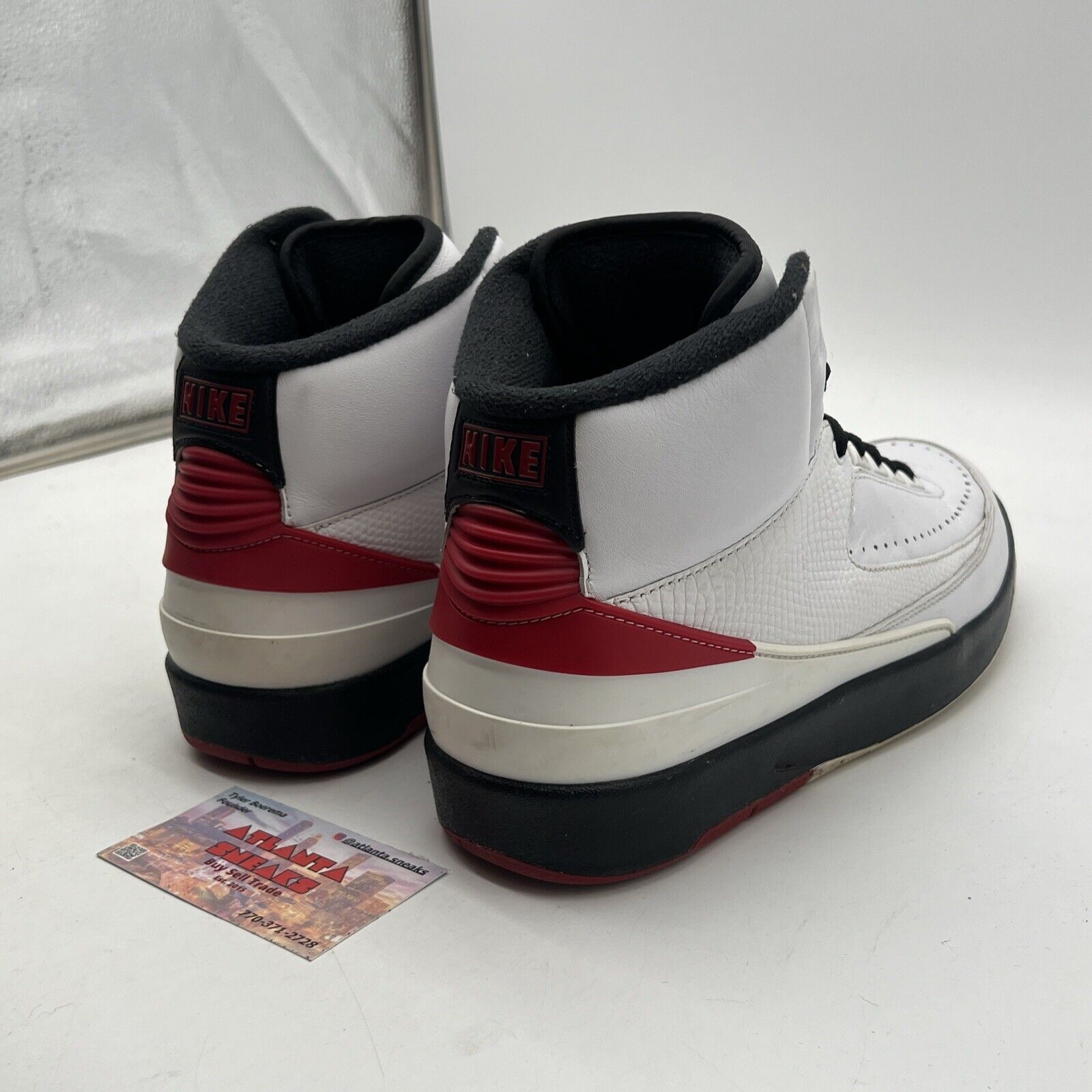 Size 10.5 - Jordan 2 Retro Mid Chicago Black White Red (DX2454-106)