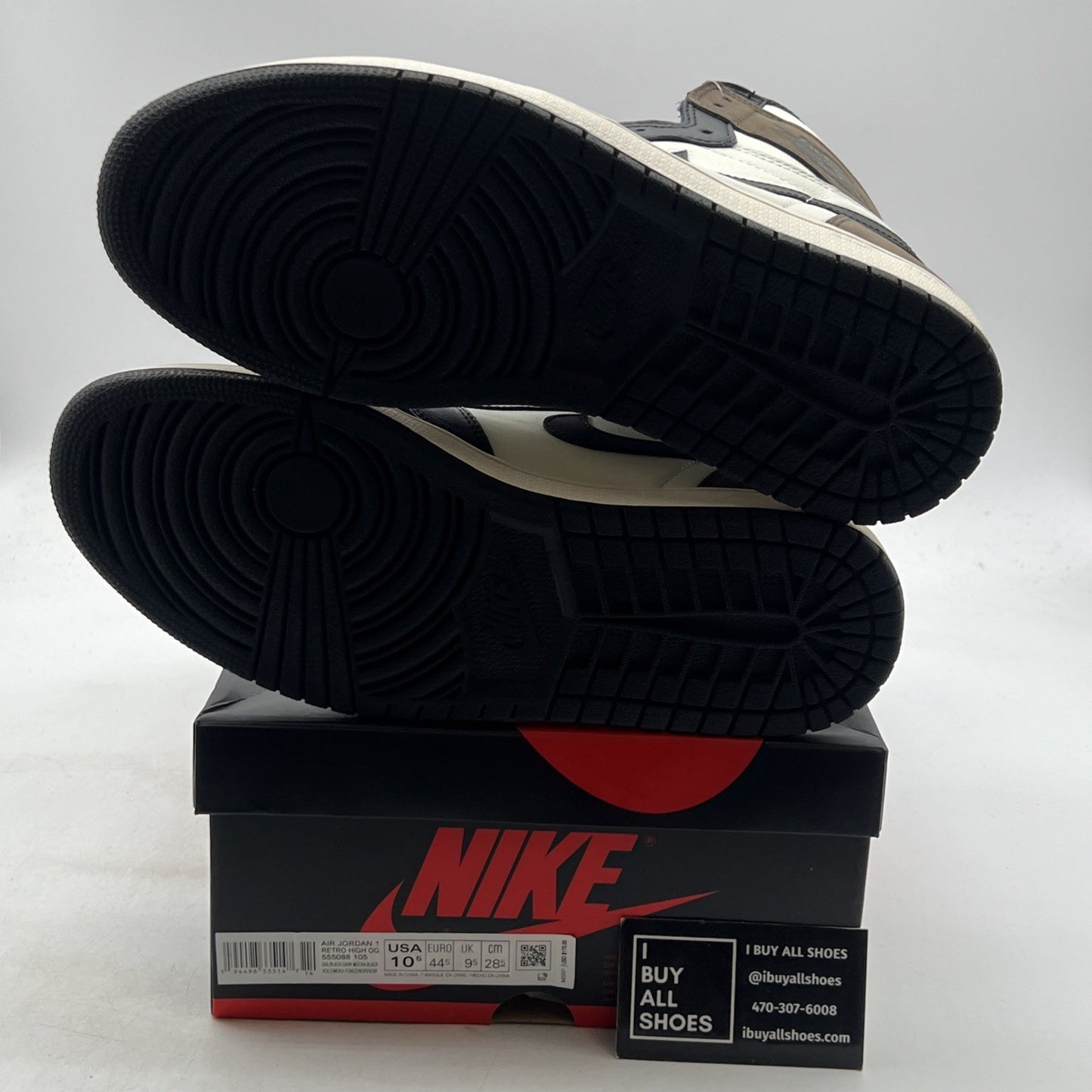Size 10.5 - Air Jordan 1 Retro OG High Dark Mocha (555088-108)