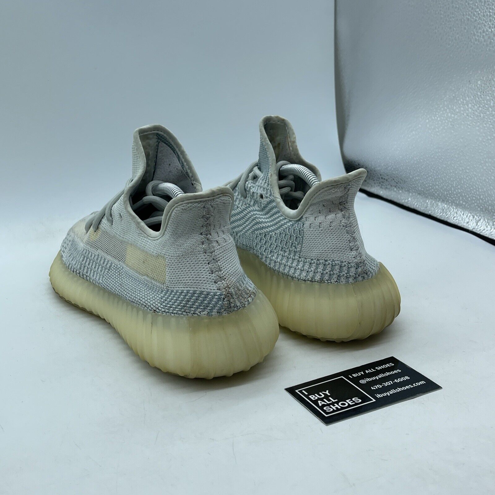 Size 9.5 - adidas Yeezy Boost 350 V2 Cloud White Non-Reflective Blue (FW3043)