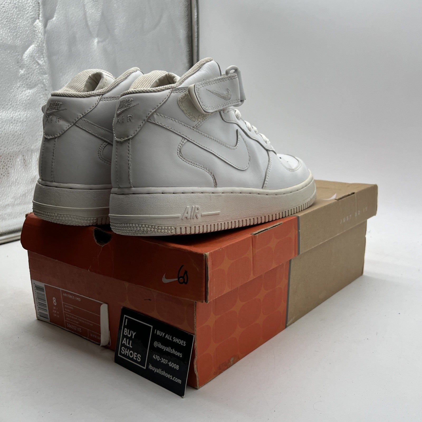 Size 8 - Nike Air Force 1 Mid White (306352-113)