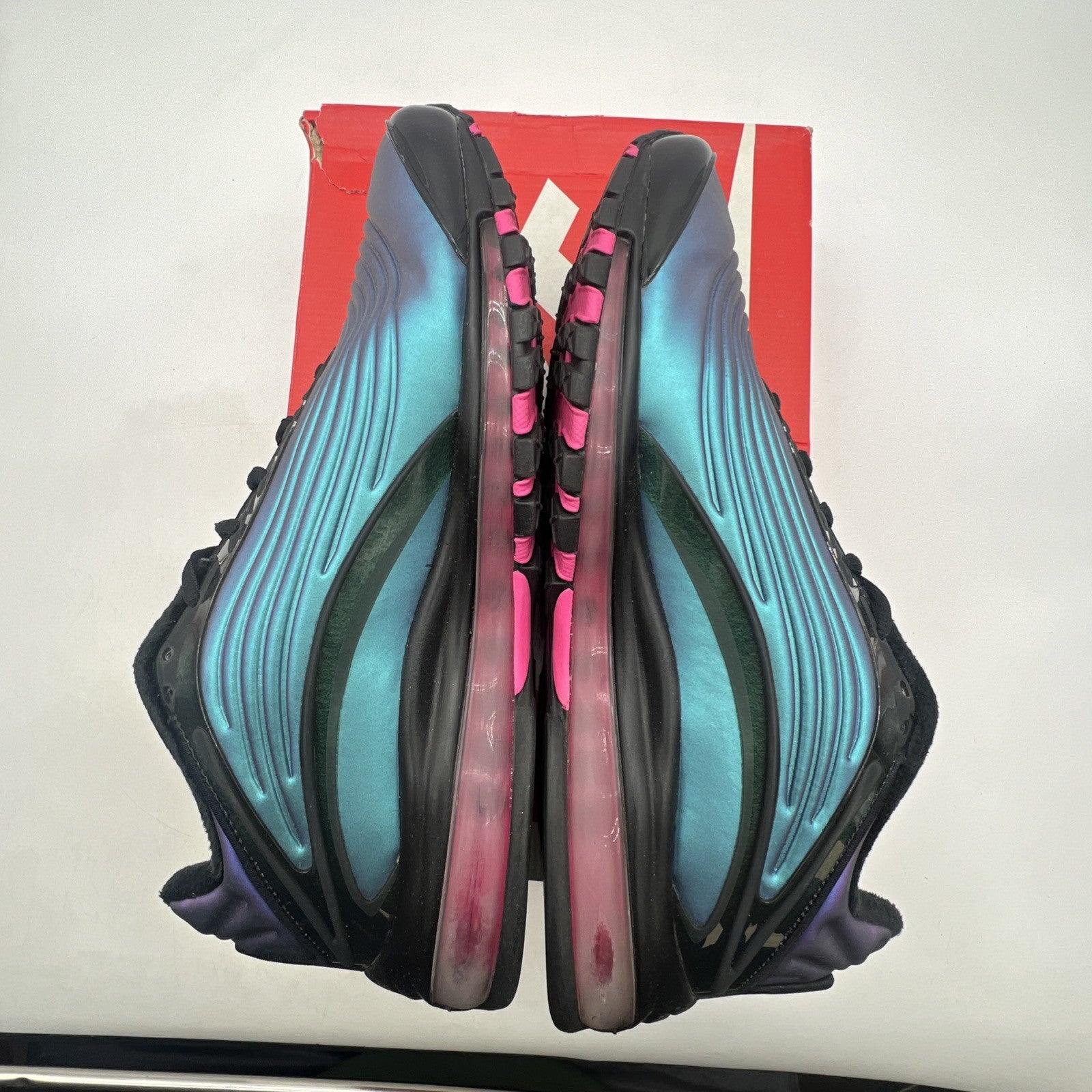 Size 11 - Nike Air Max Deluxe Throwback Future (AJ7831-004)