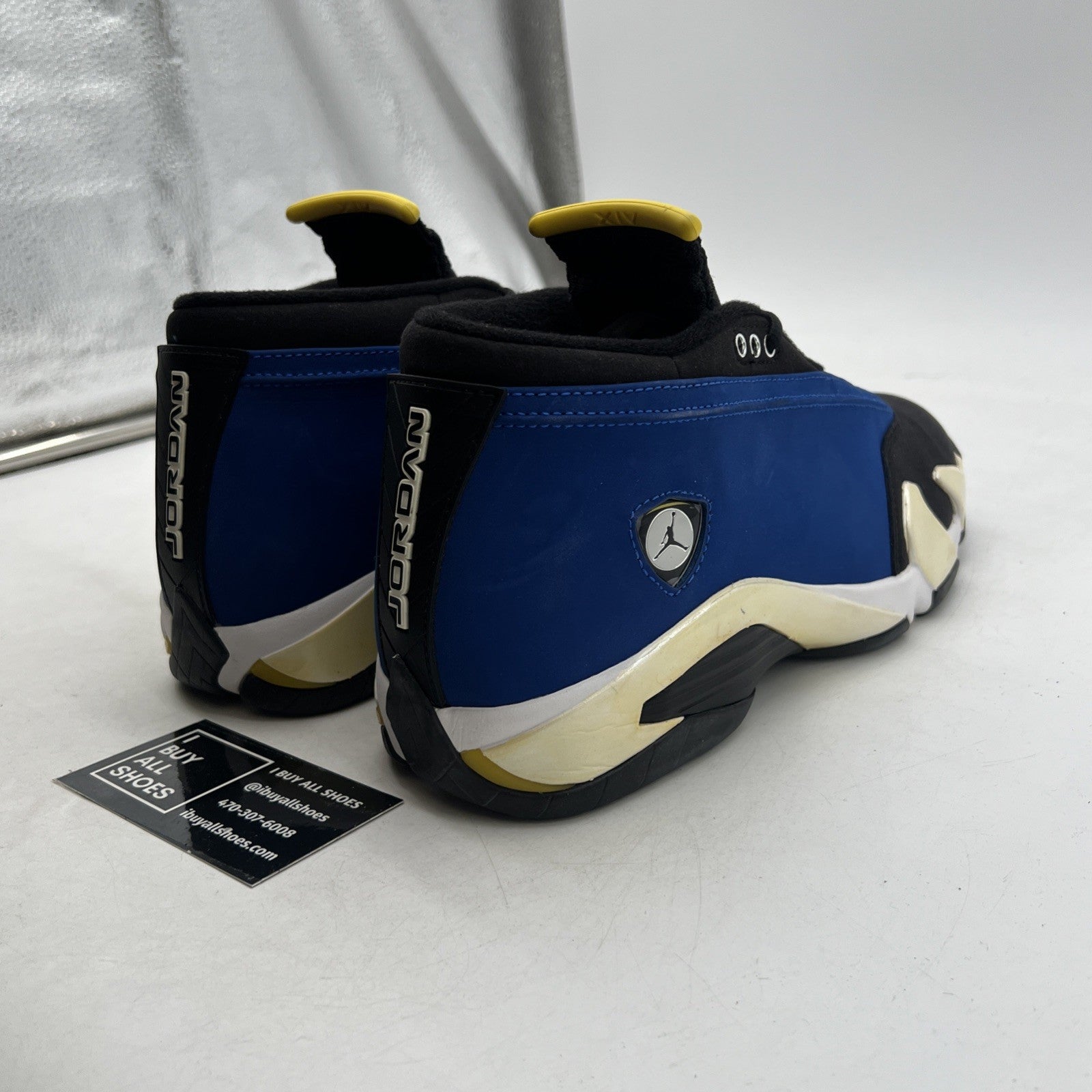 Size 9 - Air Jordan 14 Retro 2015 Low Laney (807511-405)