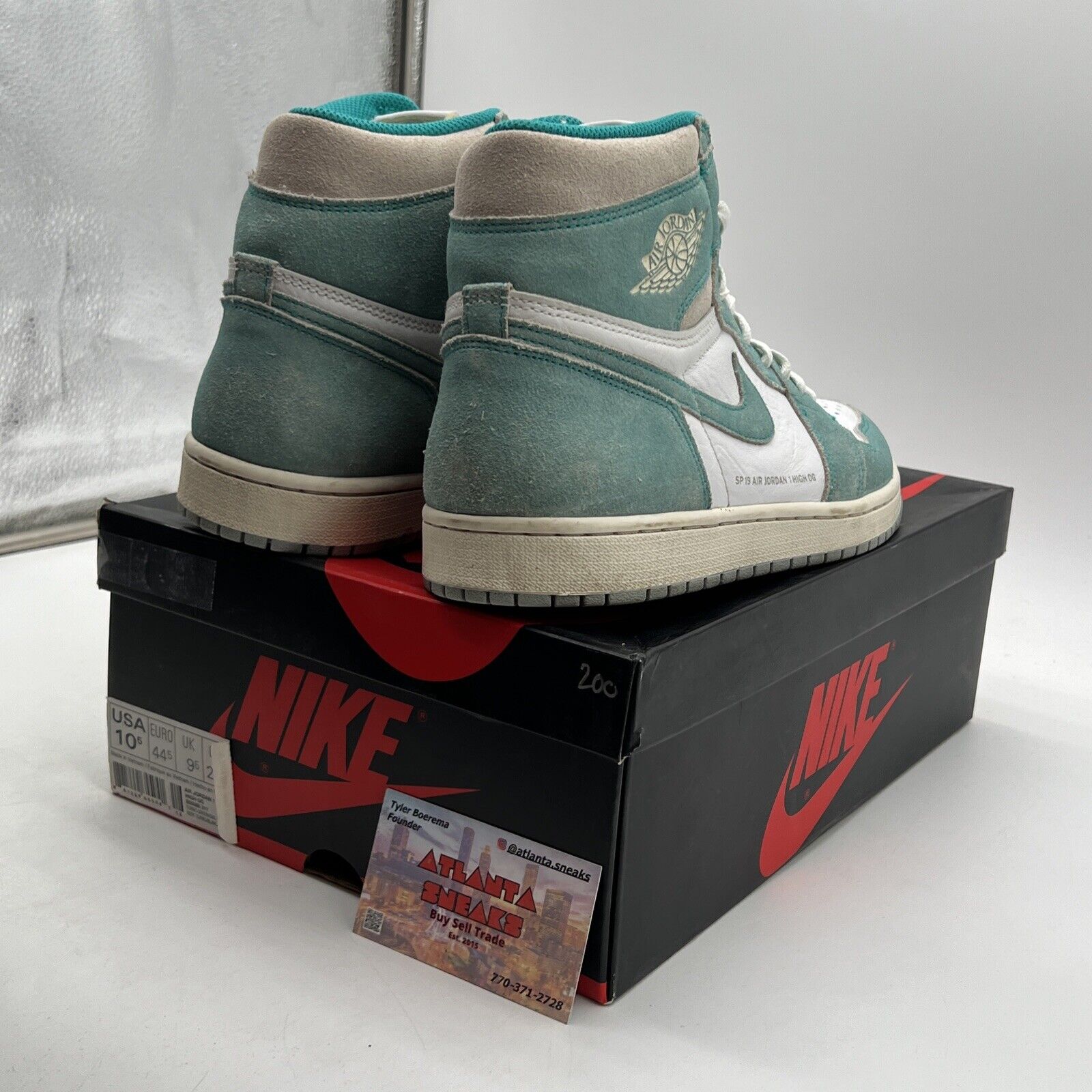 Size 10.5 - Jordan 1 Retro OG High Turbo Green (555088-311)