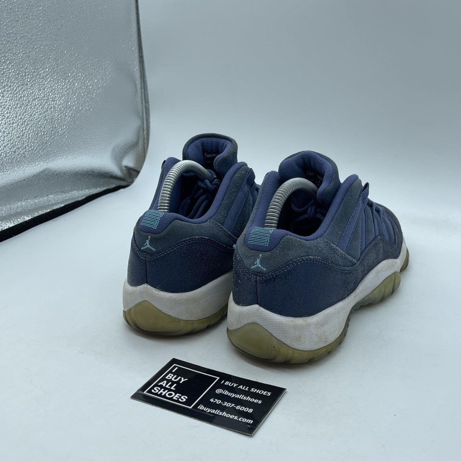 Size 6.5Y (GS) - Jordan 11 Retro Mid Blue Moon Suede (580521-408)