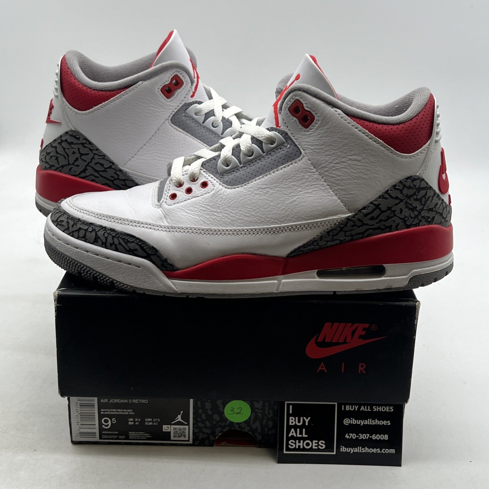 Size 9.5 - Air Jordan 3 Retro Mid Fire Red (DN3707-160)