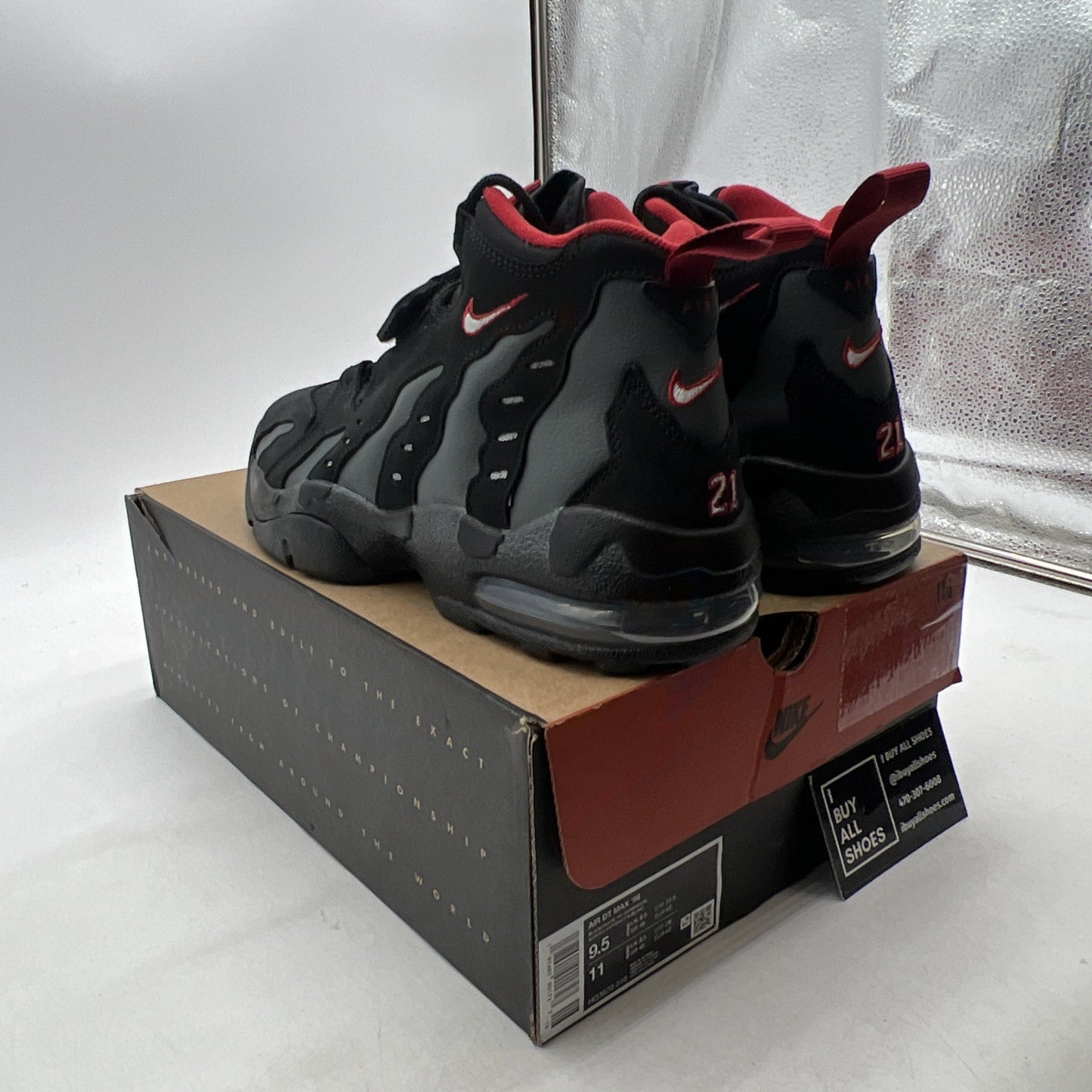 Size 9.5 - Nike Air DT Max '96 Falcons (HQ3620-010)