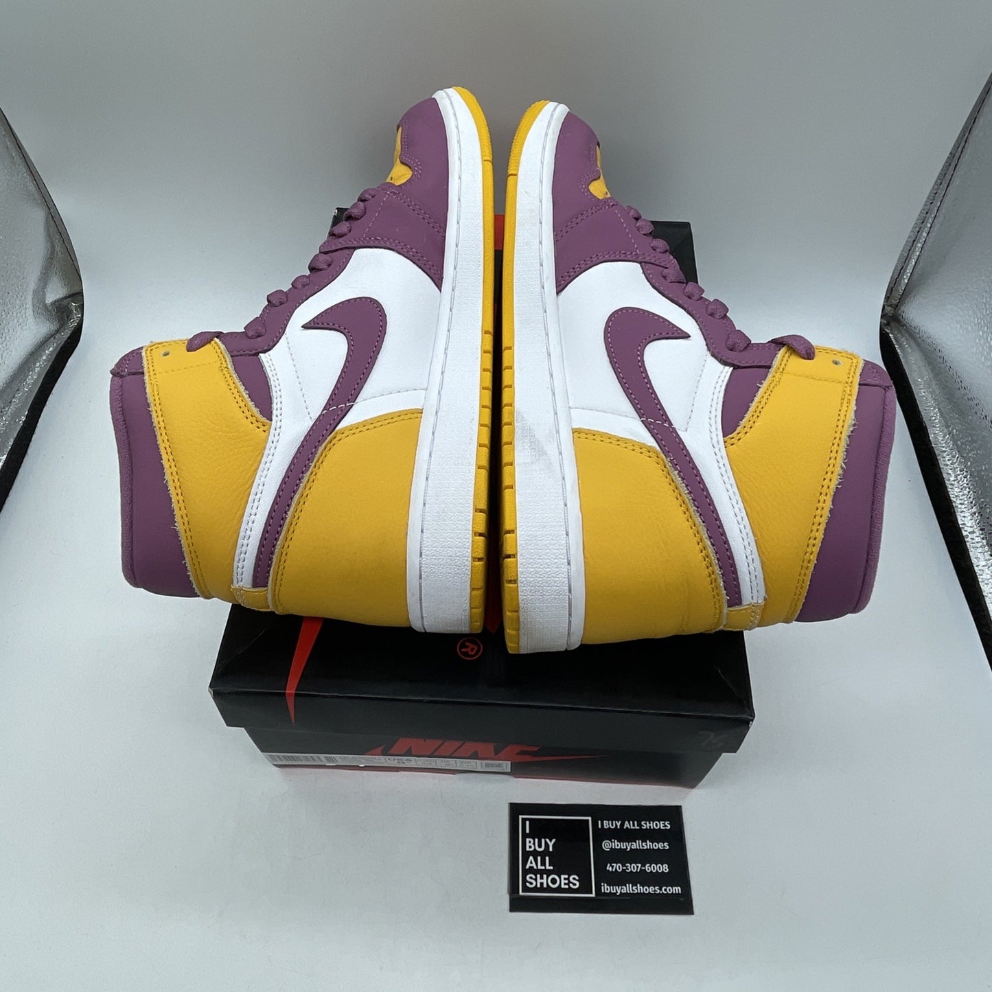 Size 9.5 - Air Jordan 1 Retro High OG Brotherhood 2022 (555088-706)