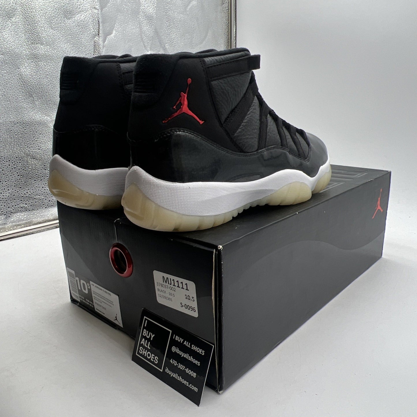 Size 10.5 - Air Jordan 11 Retro 72-10 2015 (378037-002)
