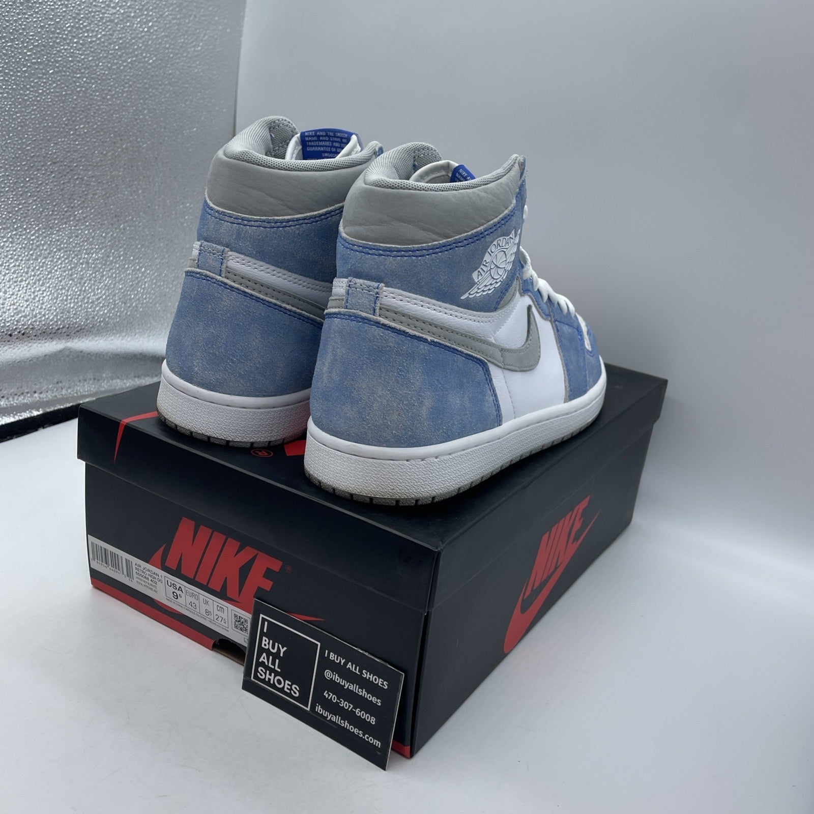 Size 9.5 - Air Jordan 1 Retro OG High Hyper Royal (555088-402)