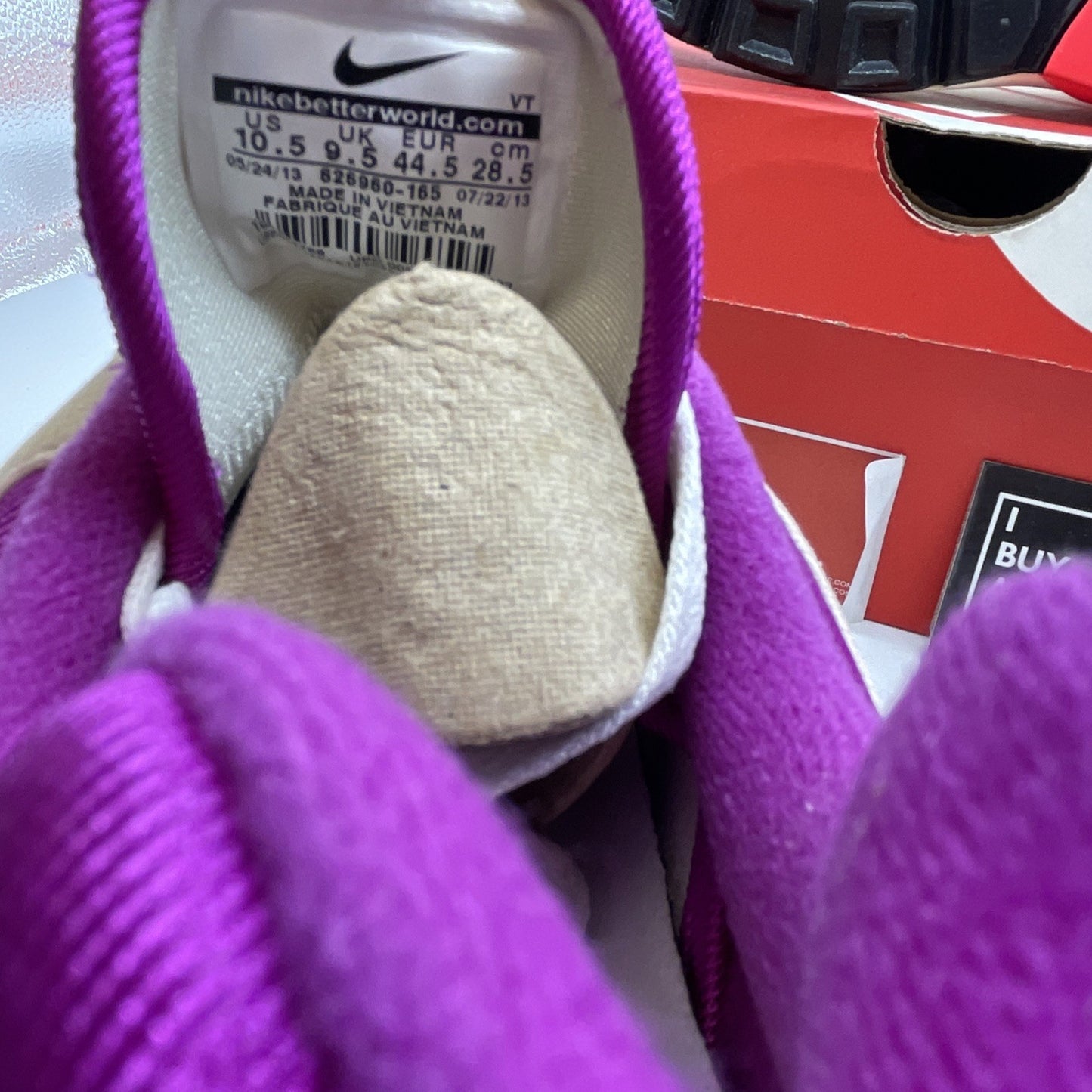 Size 10.5 - Nike Air Max 180 QS Laser Crimson (626960-165)