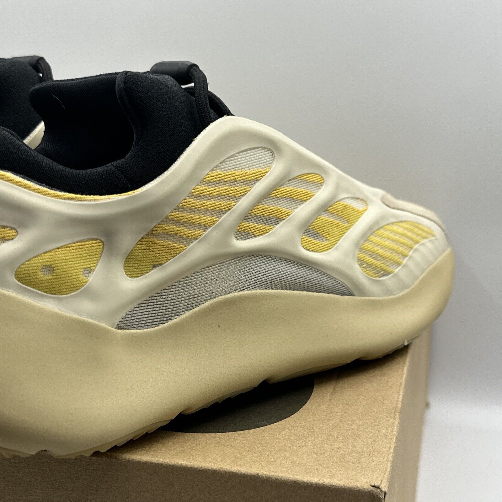 Size 12 - adidas Yeezy 700 V3 Safflower Vnds Yellow Black Beige Comfy Boost Kany