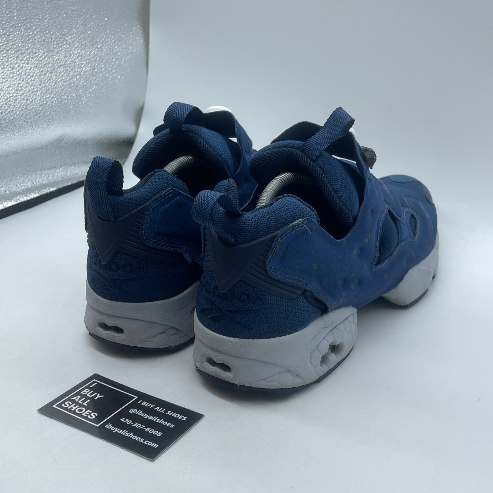 Size 11.5 - Reebok Low-Cut Sneakers Nvy Blue Grey Suede (V65752)