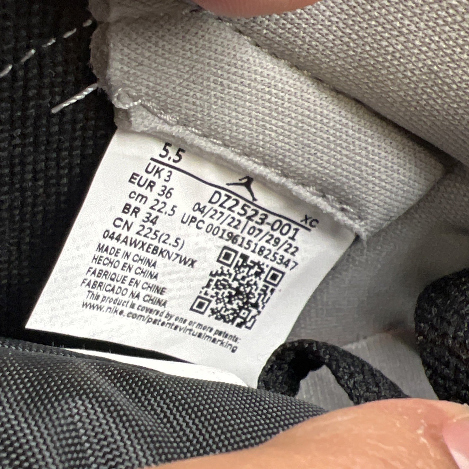 Size 5.5 - Air Jordan 1 Retro High OG Twist 2.0 2022 (DZ2523-001)