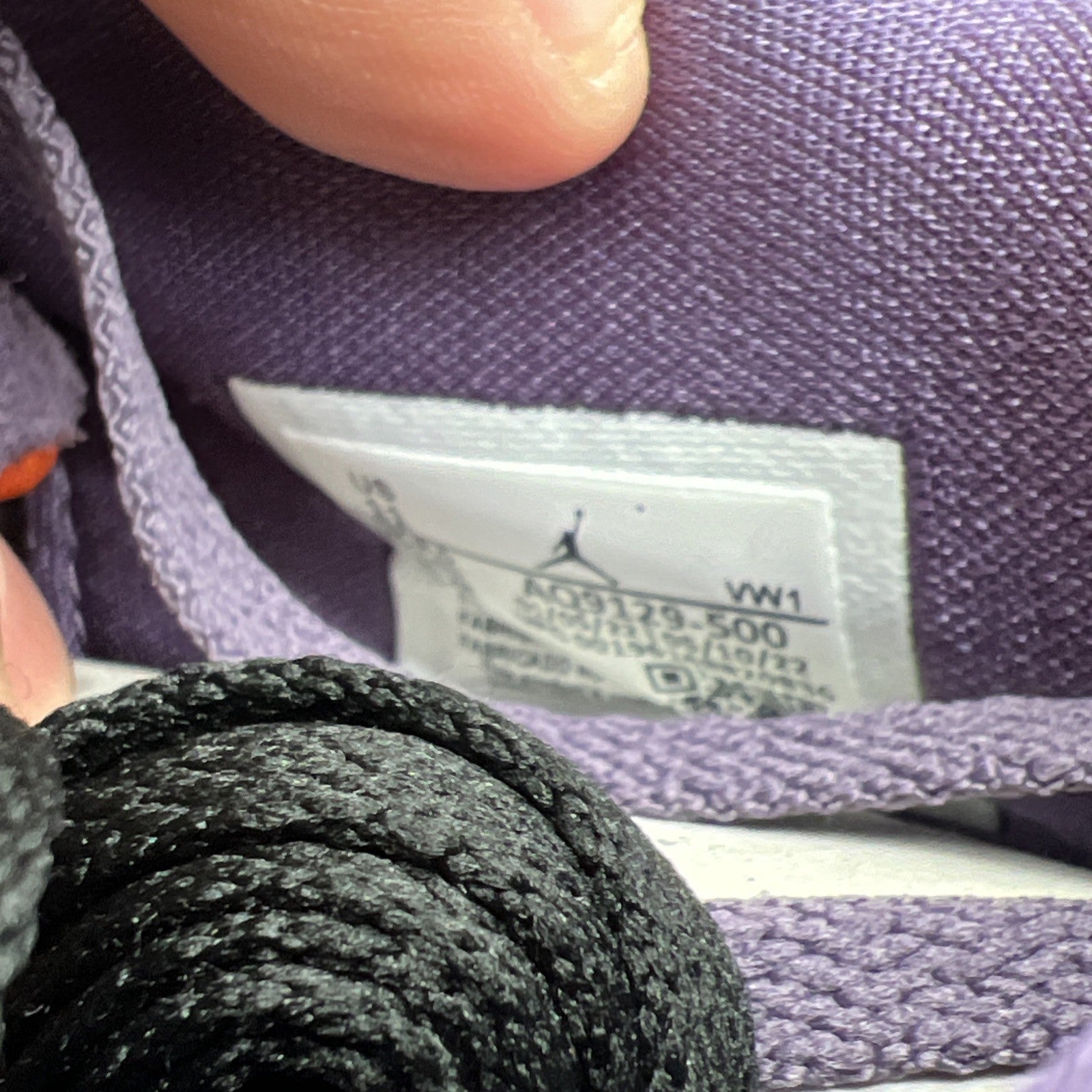 Size 11 - Air Jordan 4 Retro Mid Canyon Purple W (AQ9129-500)