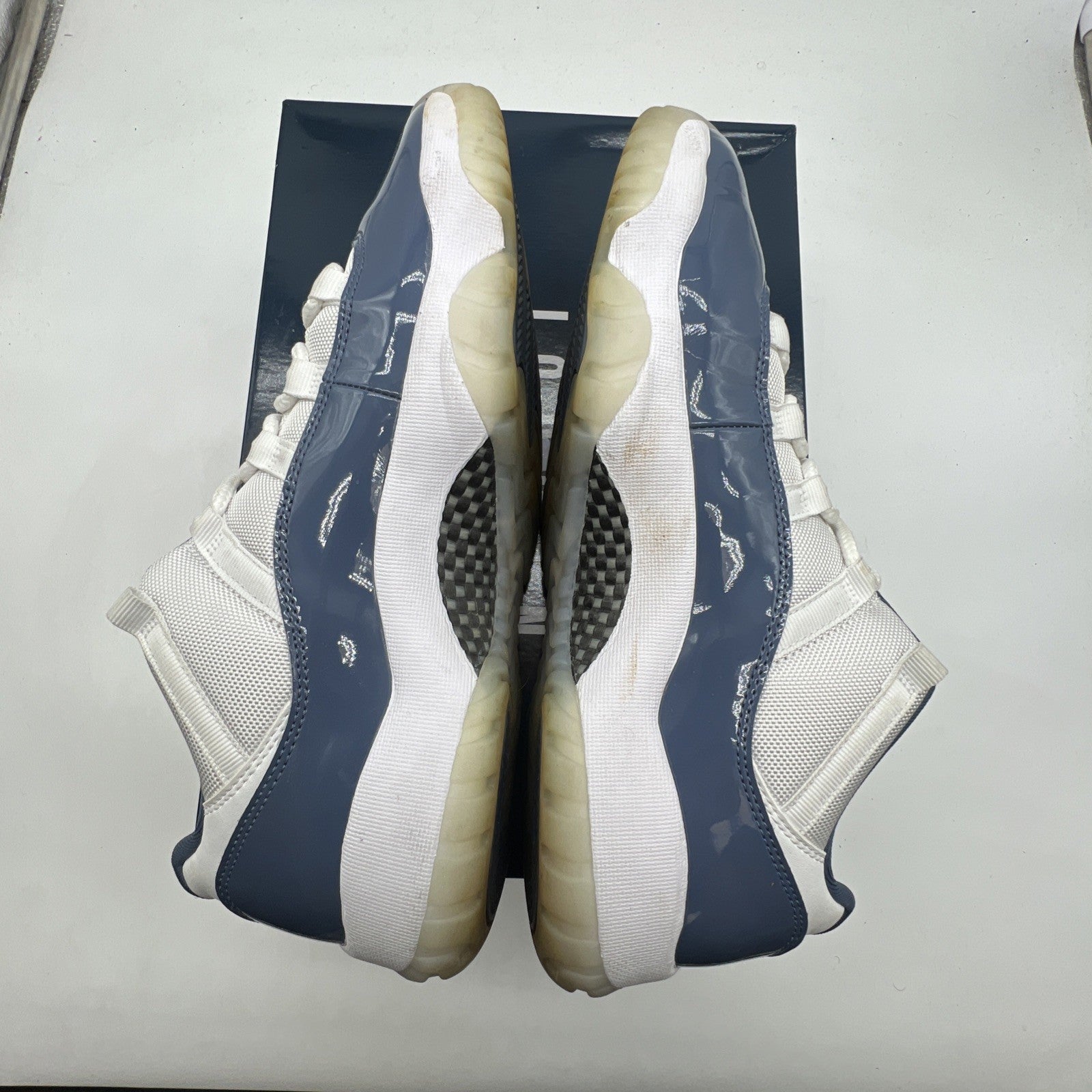 Size 10.5 - Air Jordan 11 Retro Low Diffused Blue (FV5104-104)