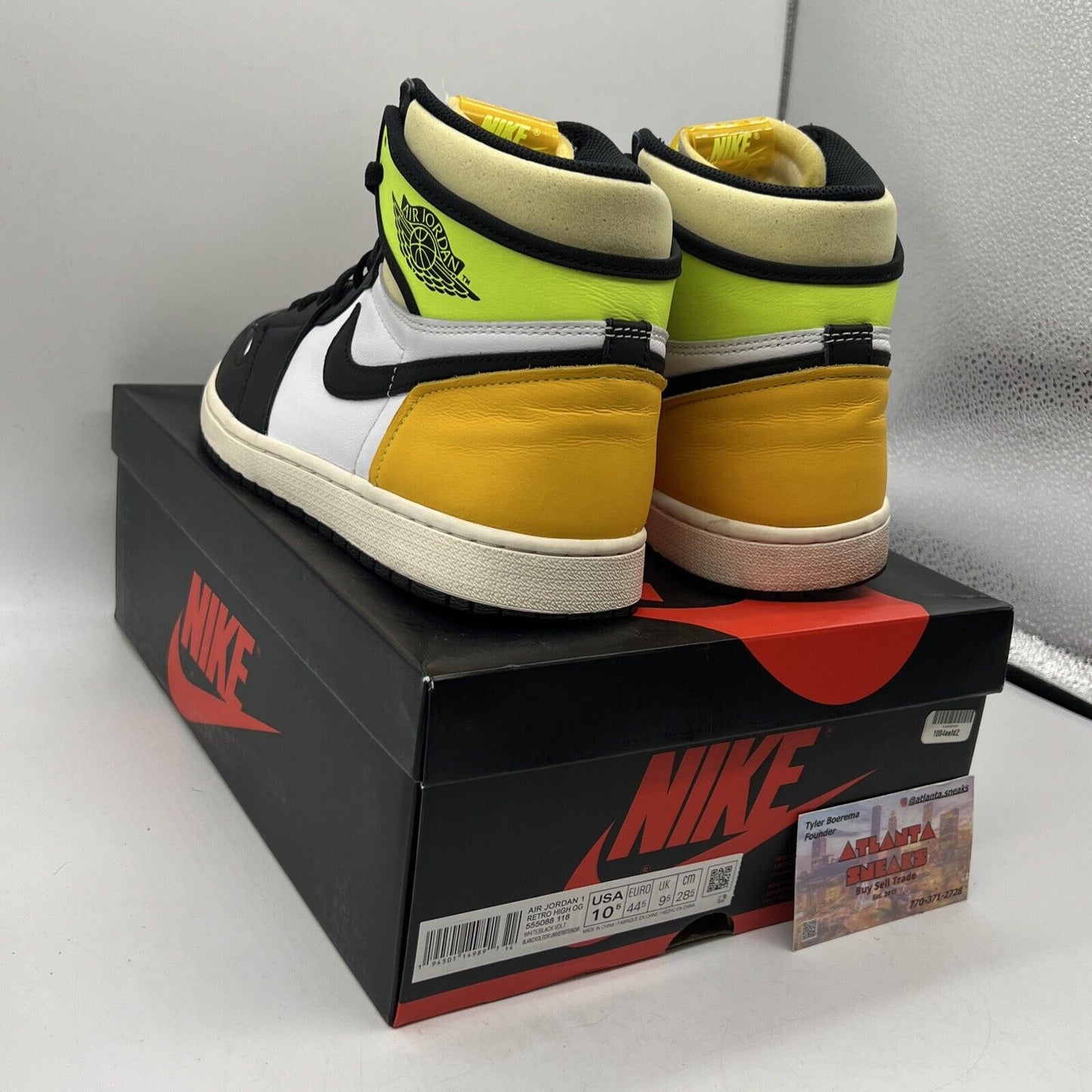 Size 10.5 - Jordan 1 Retro High OG Volt Yellow White Black Leather Used