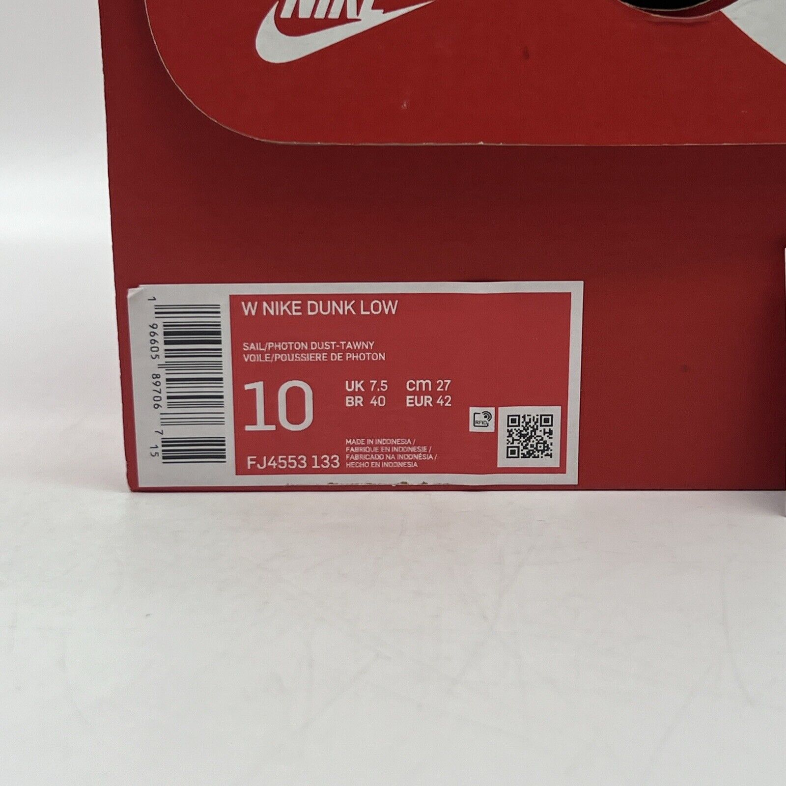 Size 10 - Nike Dunk Low Needlework W  Brand New Og All