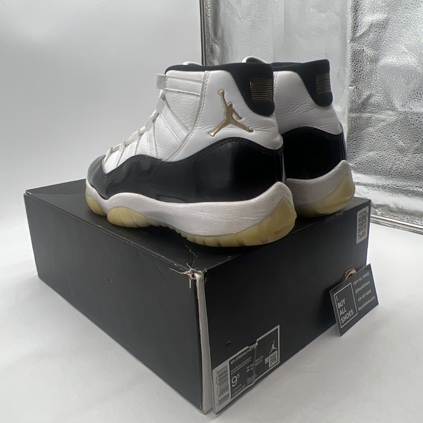 Size 9.5 - Air Jordan 11 Retro Mid Gratitude / Defining Moments (CT8012-170)
