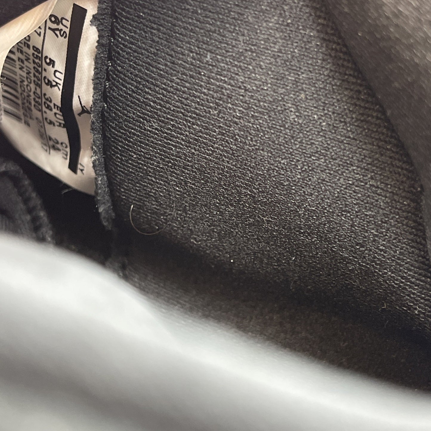 Size 6Y (GS) - Air Jordan 11 Retro Mid Jubilee / 25th Anniversary (852625-030)