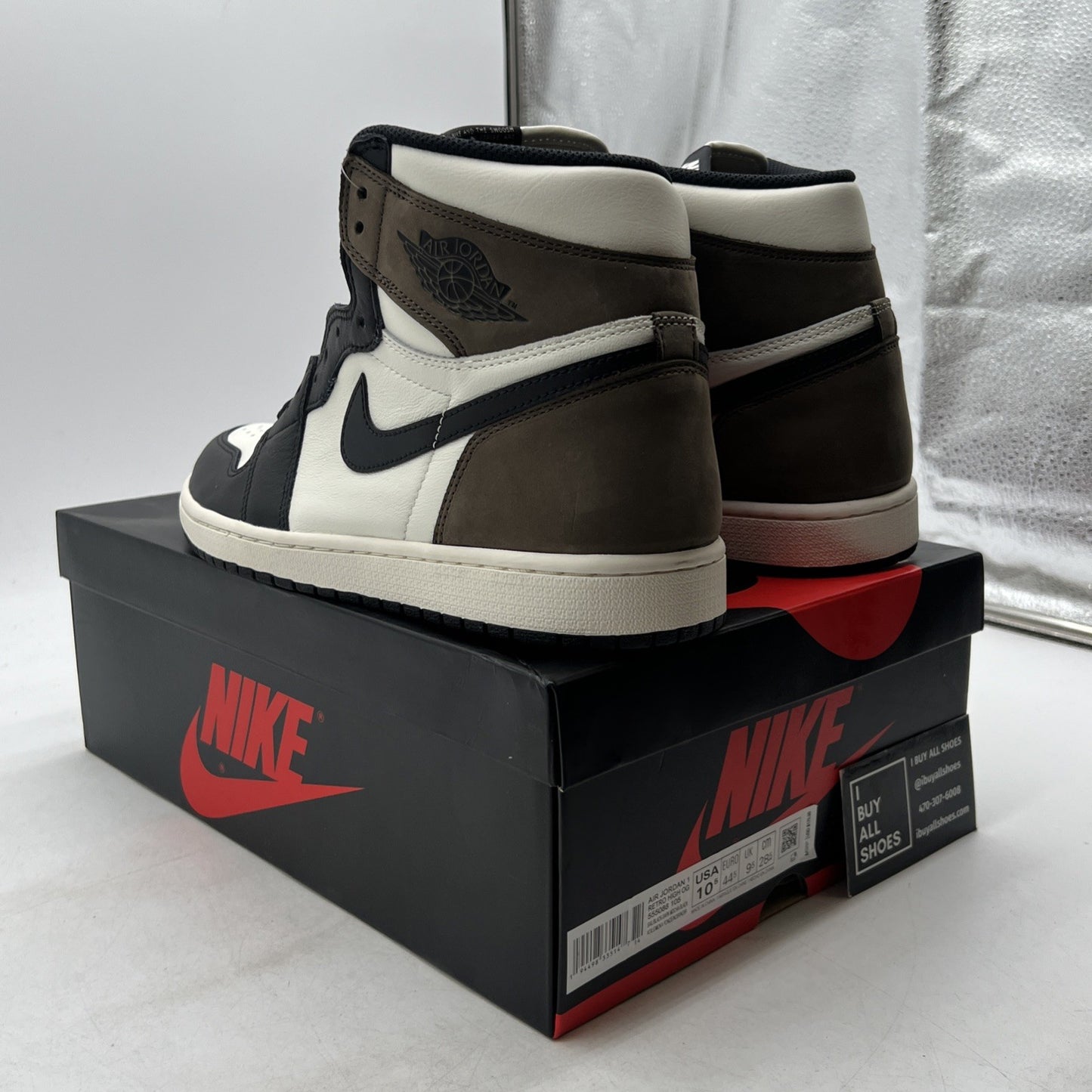 Size 10.5 - Air Jordan 1 Retro OG High Dark Mocha (555088-108)