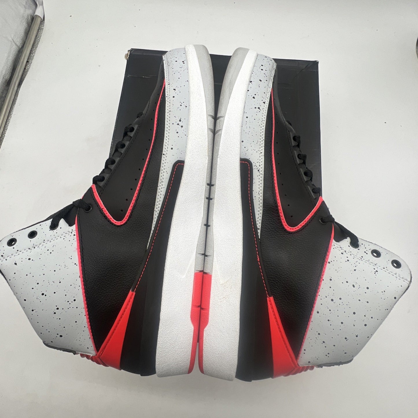 Size 13 - Air Jordan 2 Retro Infrared 23 (385475-023)