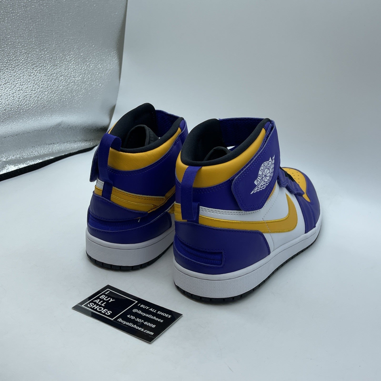 Size 11.5 - Air Jordan 1 FlyEase High Lakers Purple White Yellow (CQ3835-517)