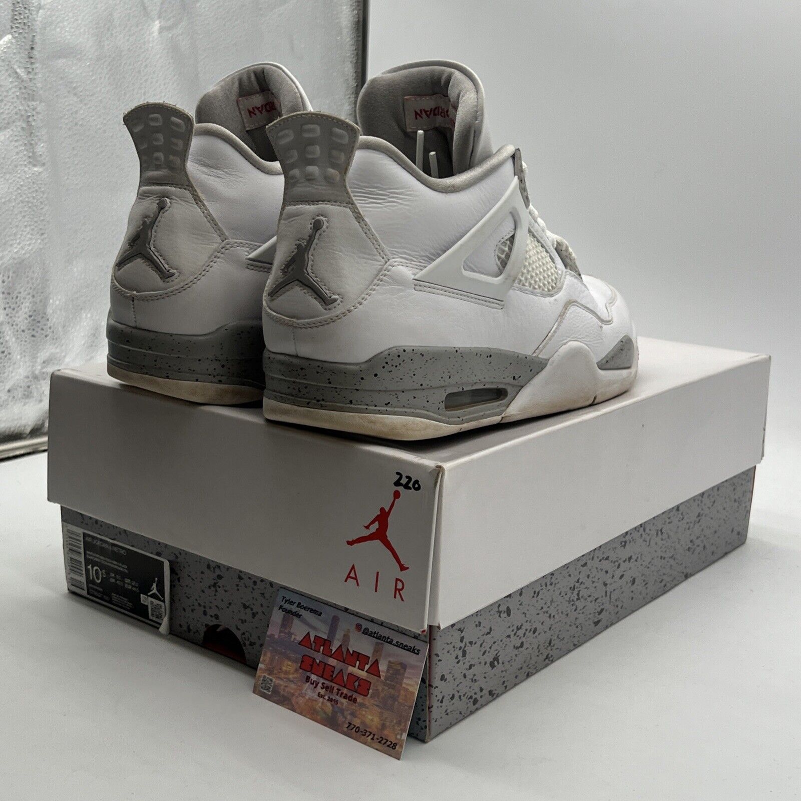 Size 10.5 - Air Jordan 4 Retro Mid White Oreo (CT8527-100)