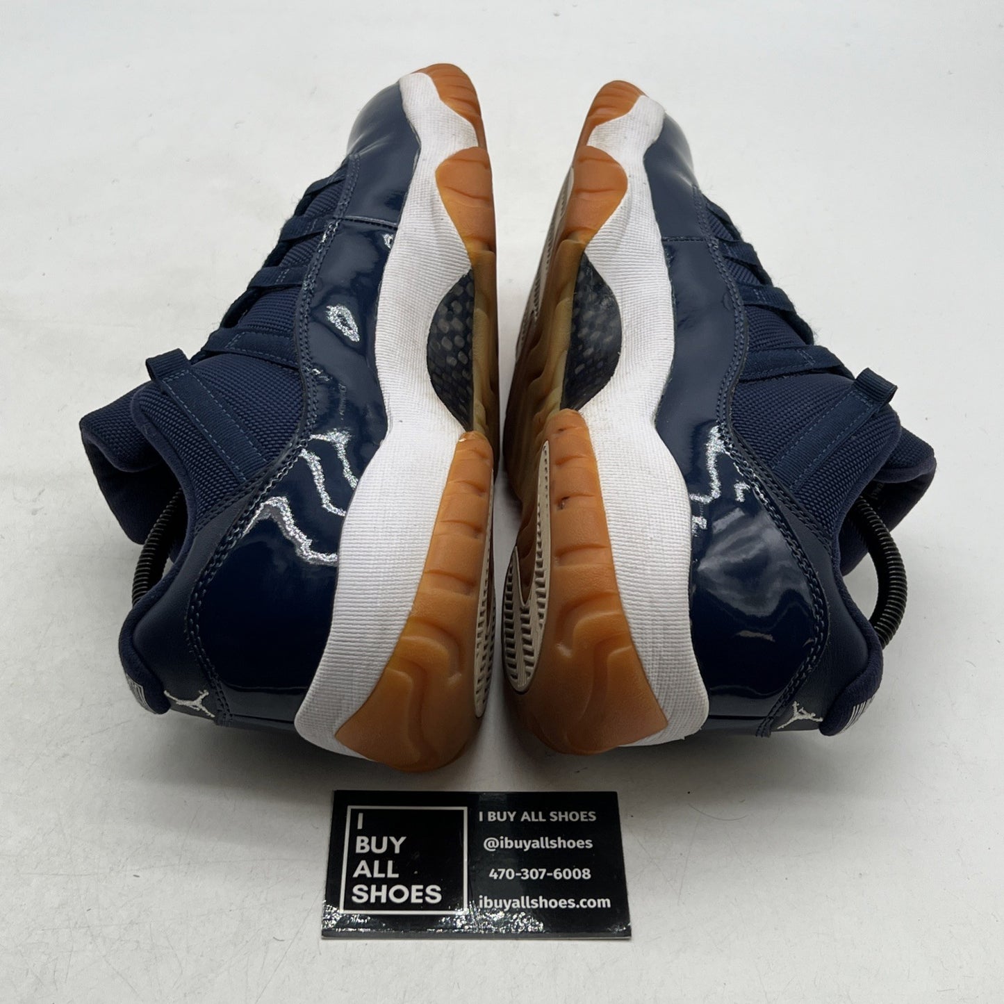 Size 9.5 - Air Jordan 11 Retro Low Navy Gum (528895-405)