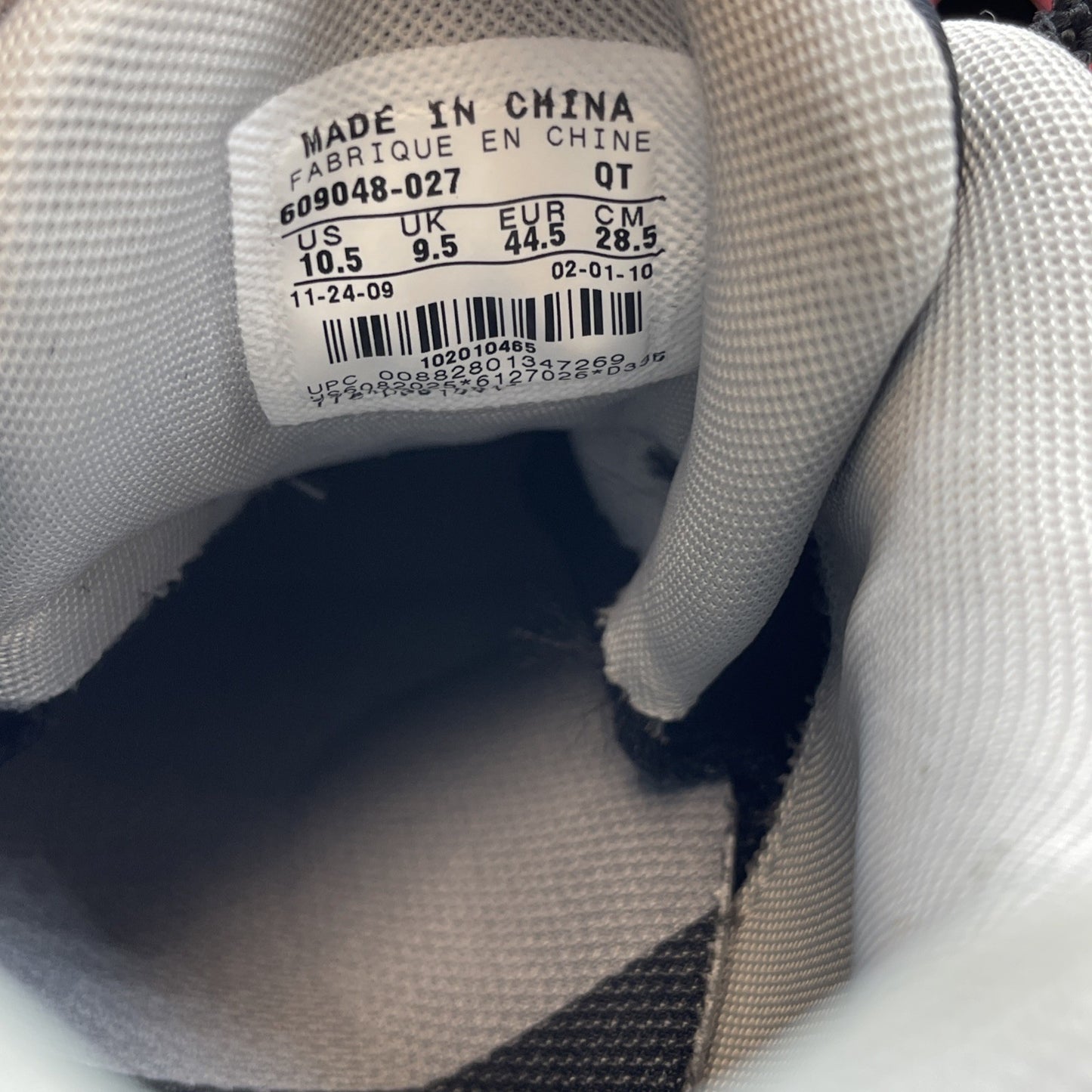 Size 10.5 - Nike Air Max 95 Black Silver Leather (609048-027)